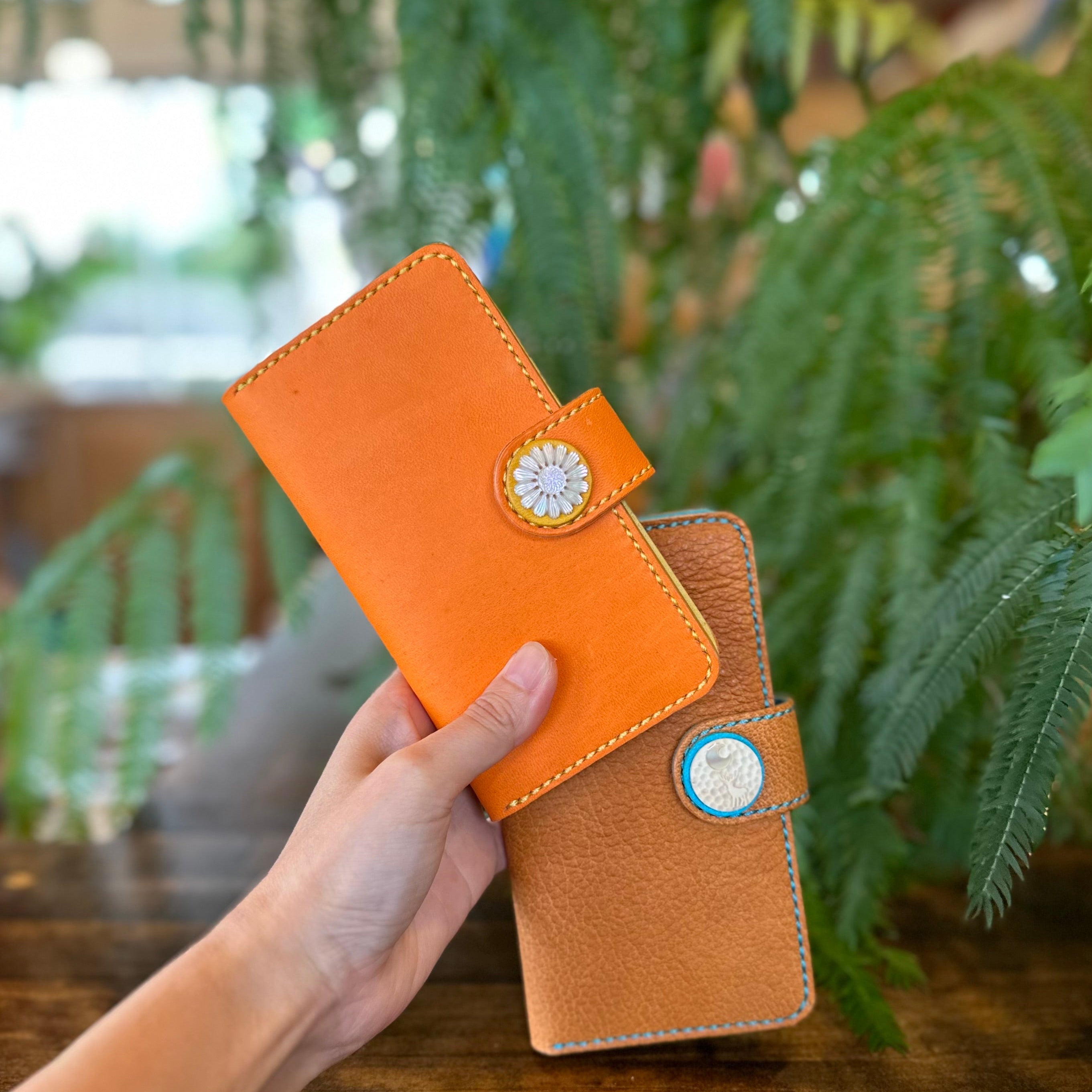 Semi-custom iPhone and smartphone cases