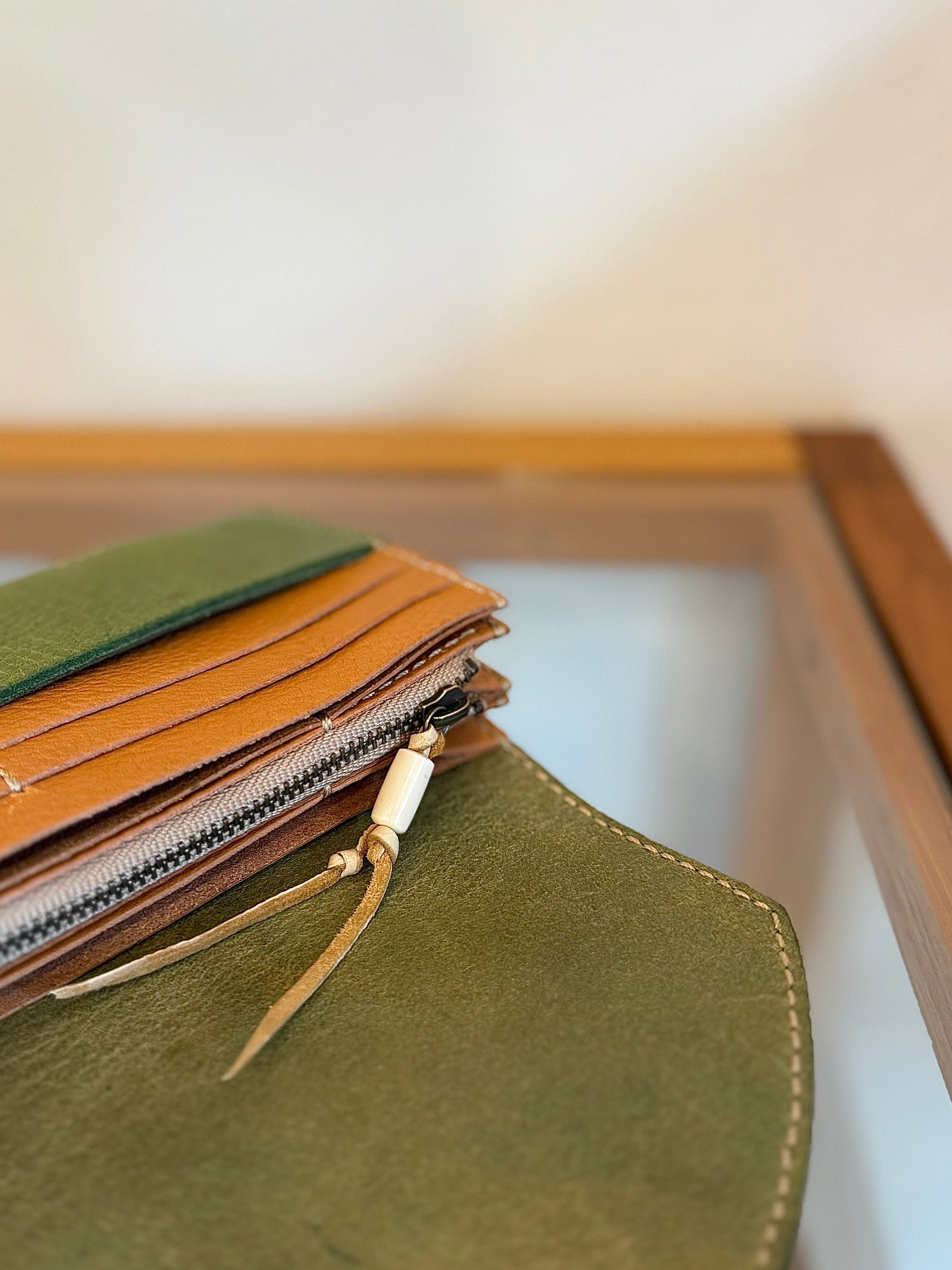 ヤクヤモリのロングウォレット