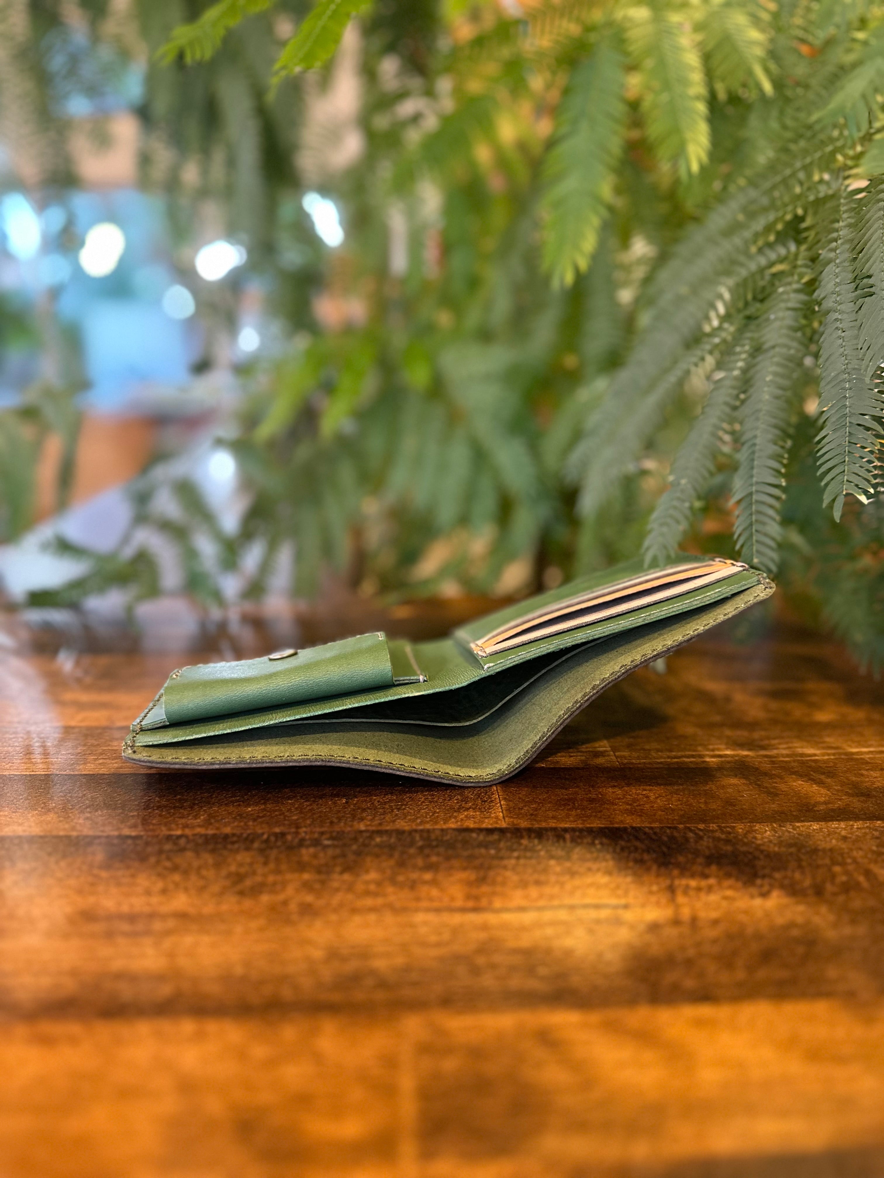 二つ折り財布(苔むす森)