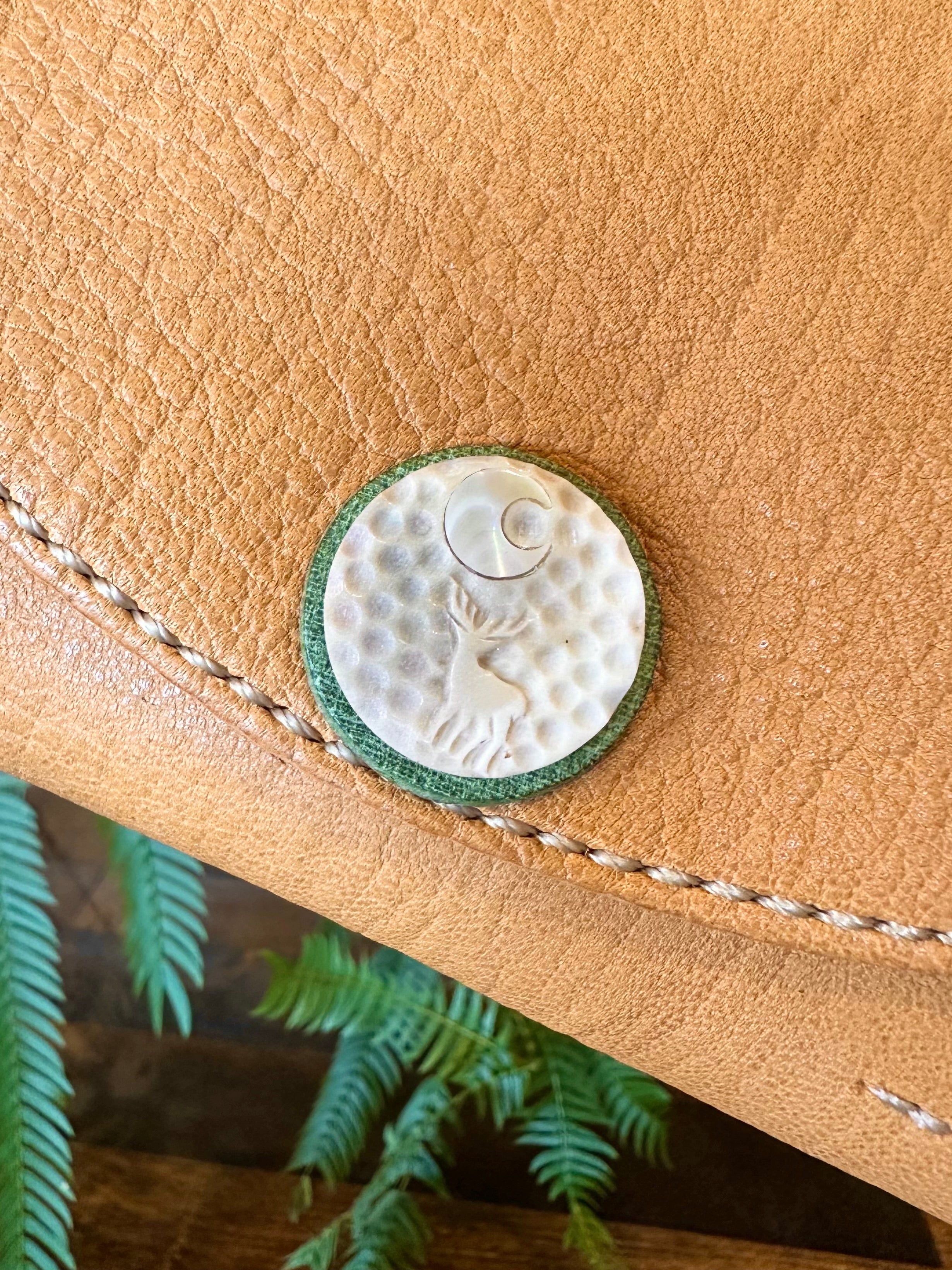 【屋久鹿革】ヤクシカと三日月のロングウォレット【受注生産】