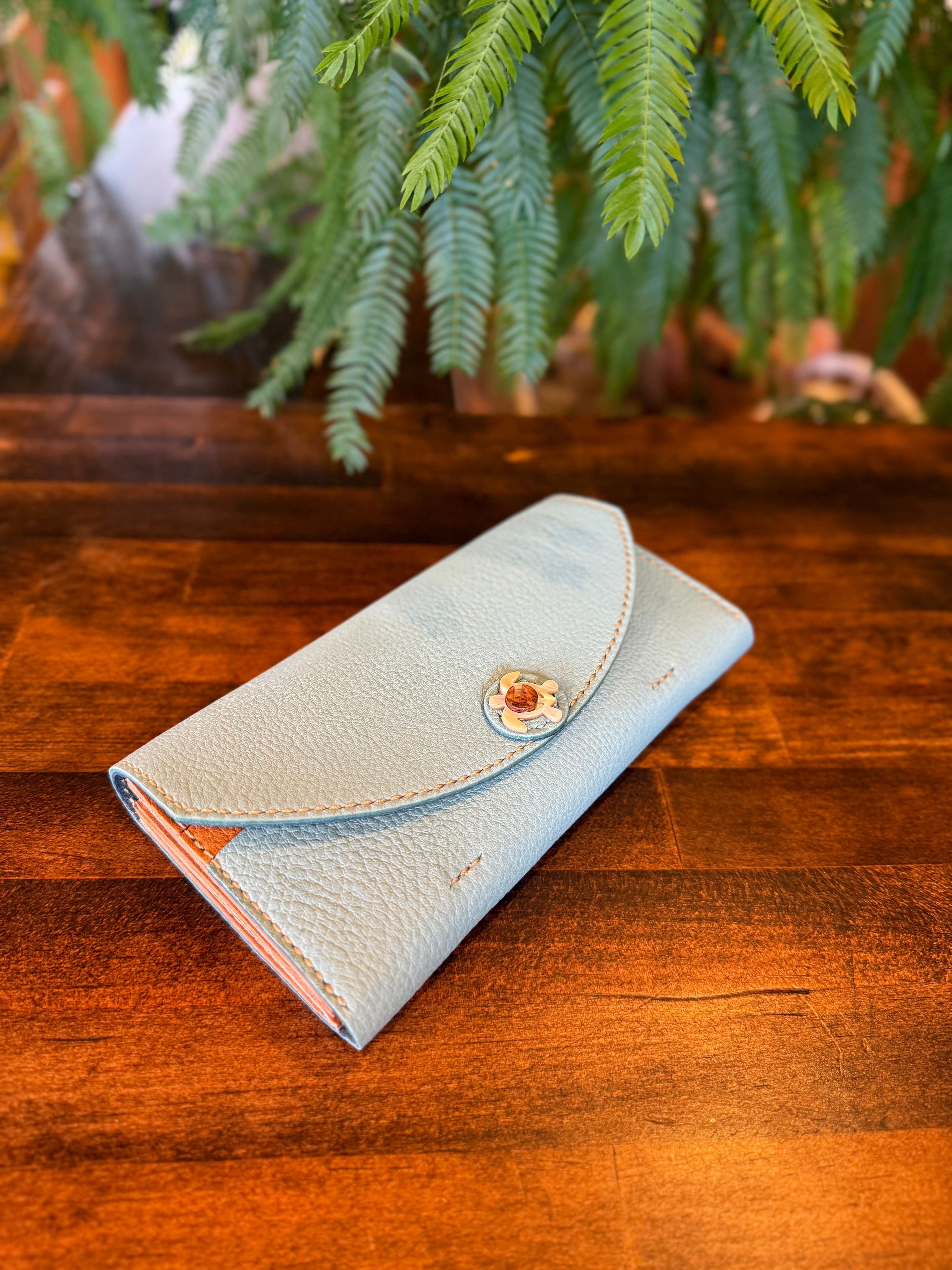 ウミガメのロングウォレット(ターコイズ×ライトキャメル)