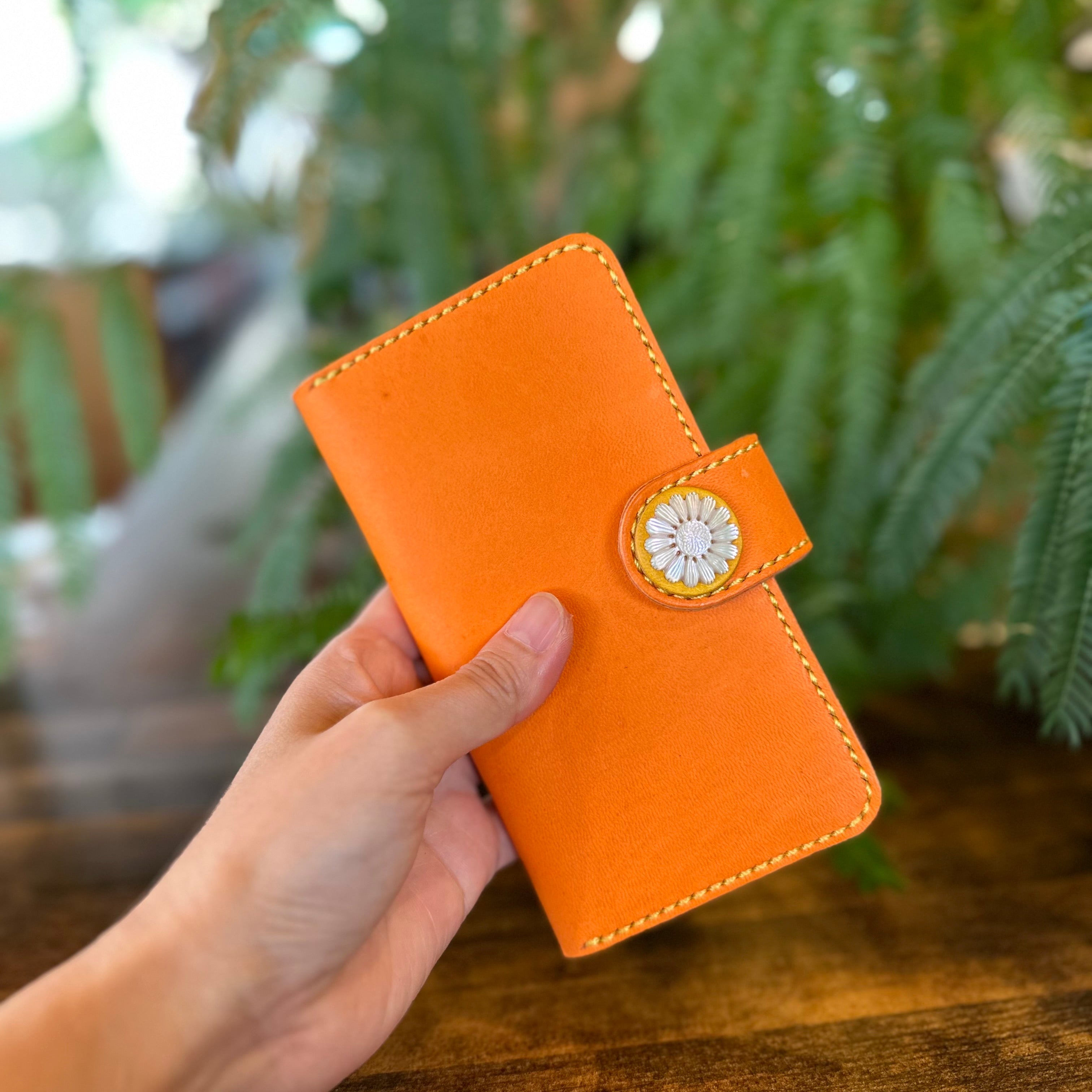 Semi-custom iPhone and smartphone cases