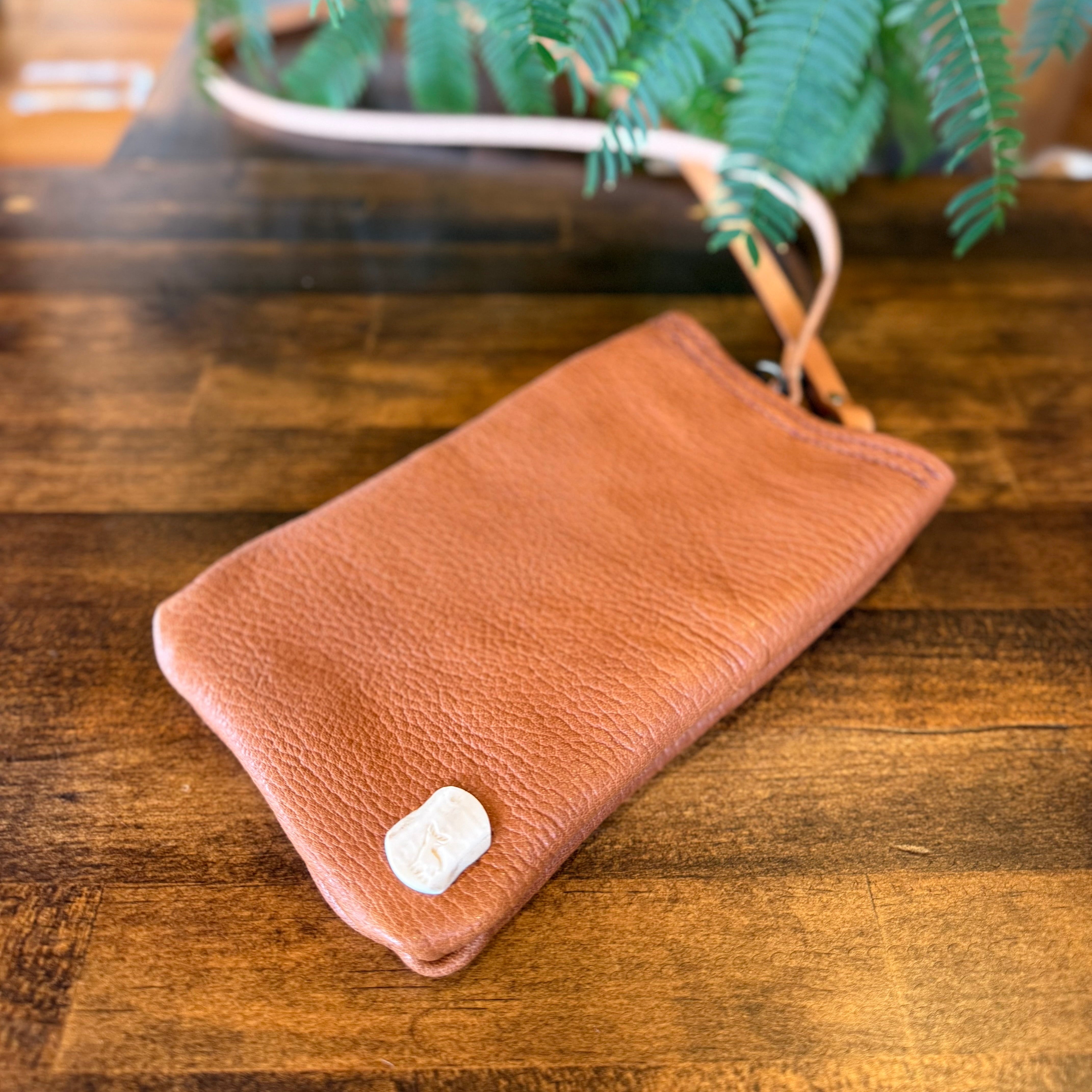 サコッシュ・京鹿革×屋久鹿のツノ(ブラウン)