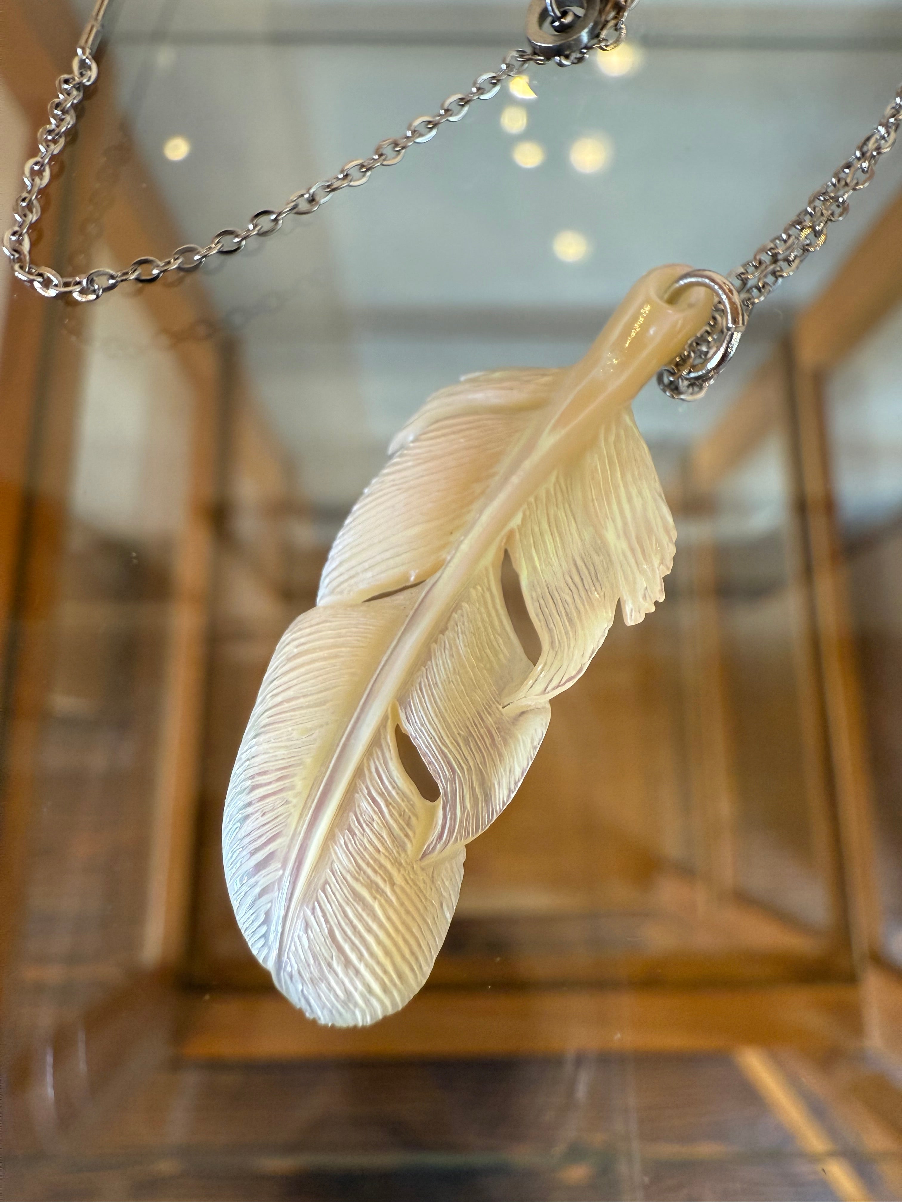 フェザー(夜光貝)ネックレス