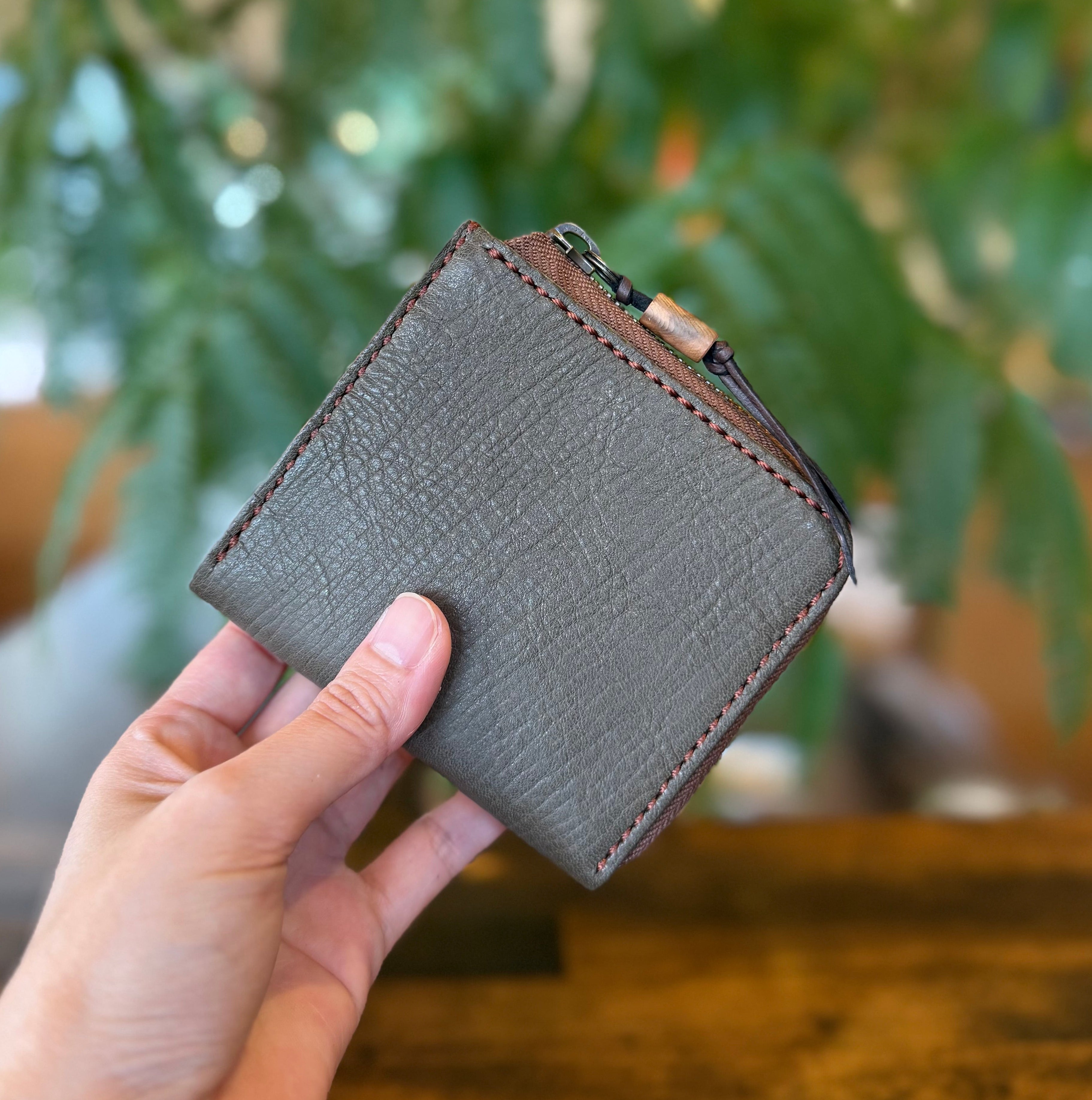 屋久鹿革】究極の島財布／チャコール