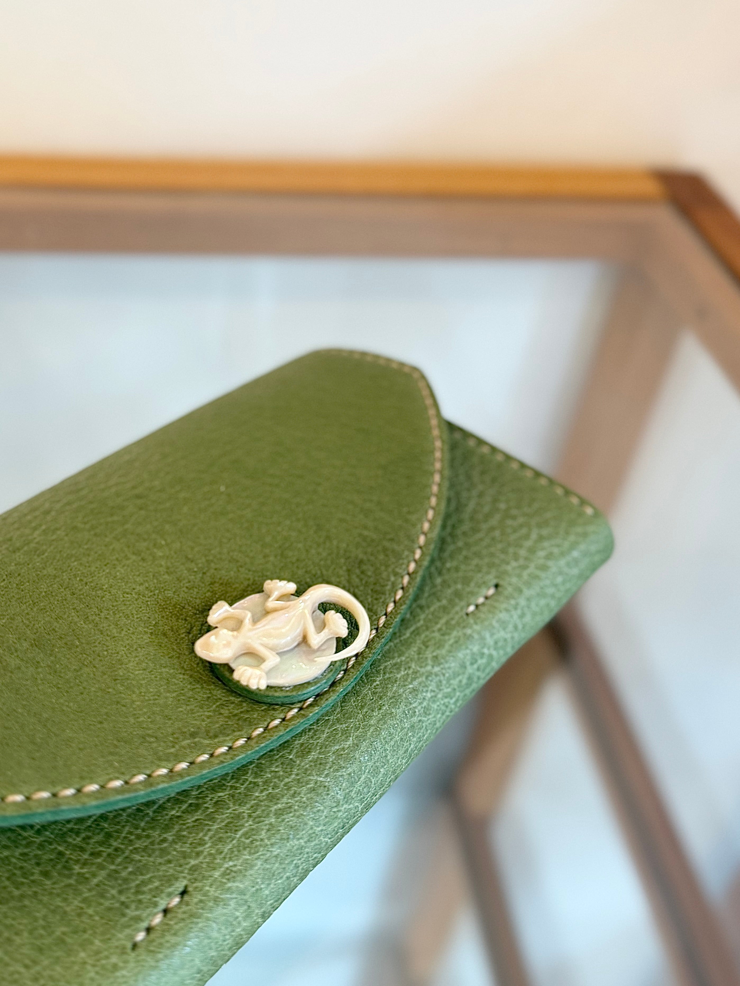 ヤクヤモリのロングウォレット