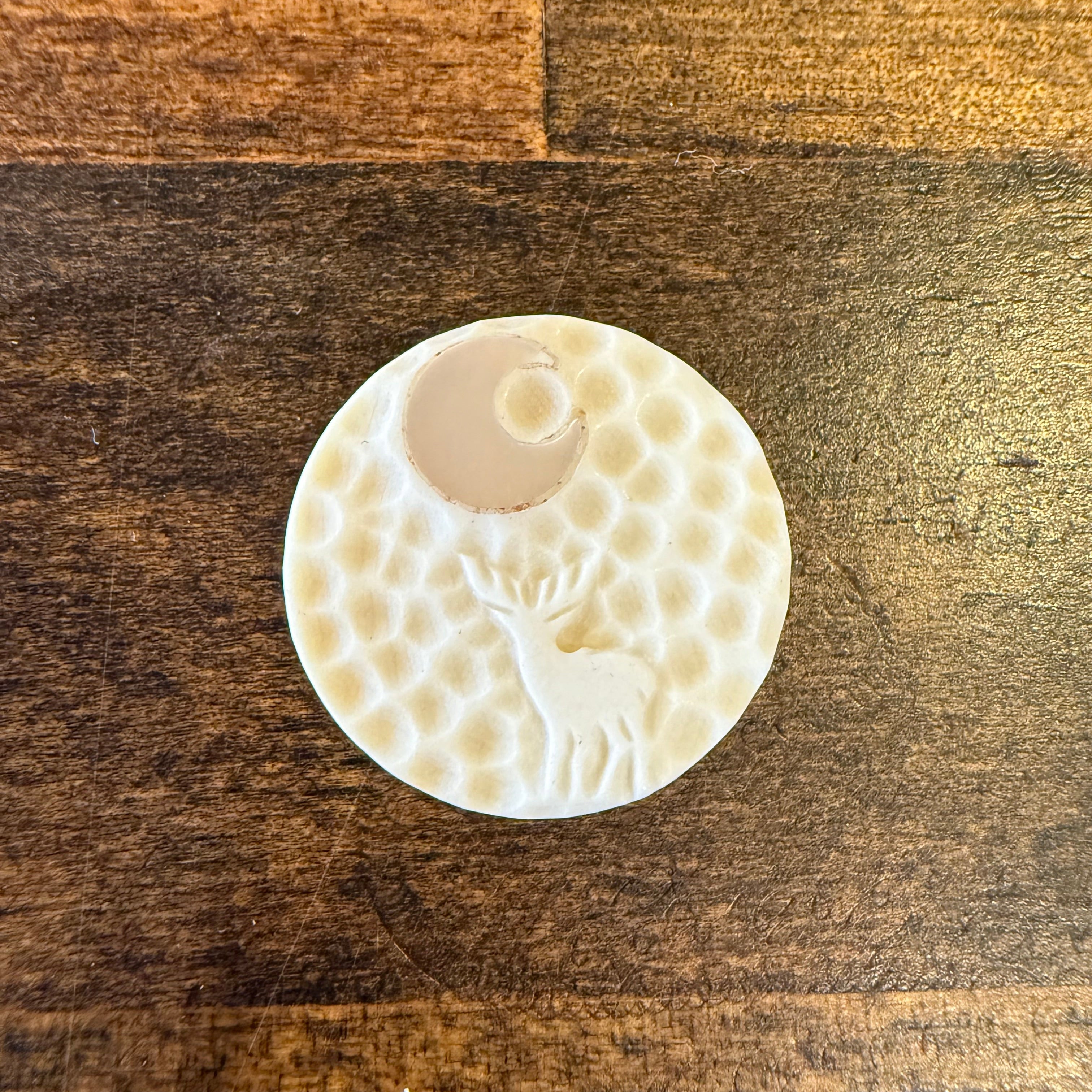 Decorative buttons (cannot be purchased separately)