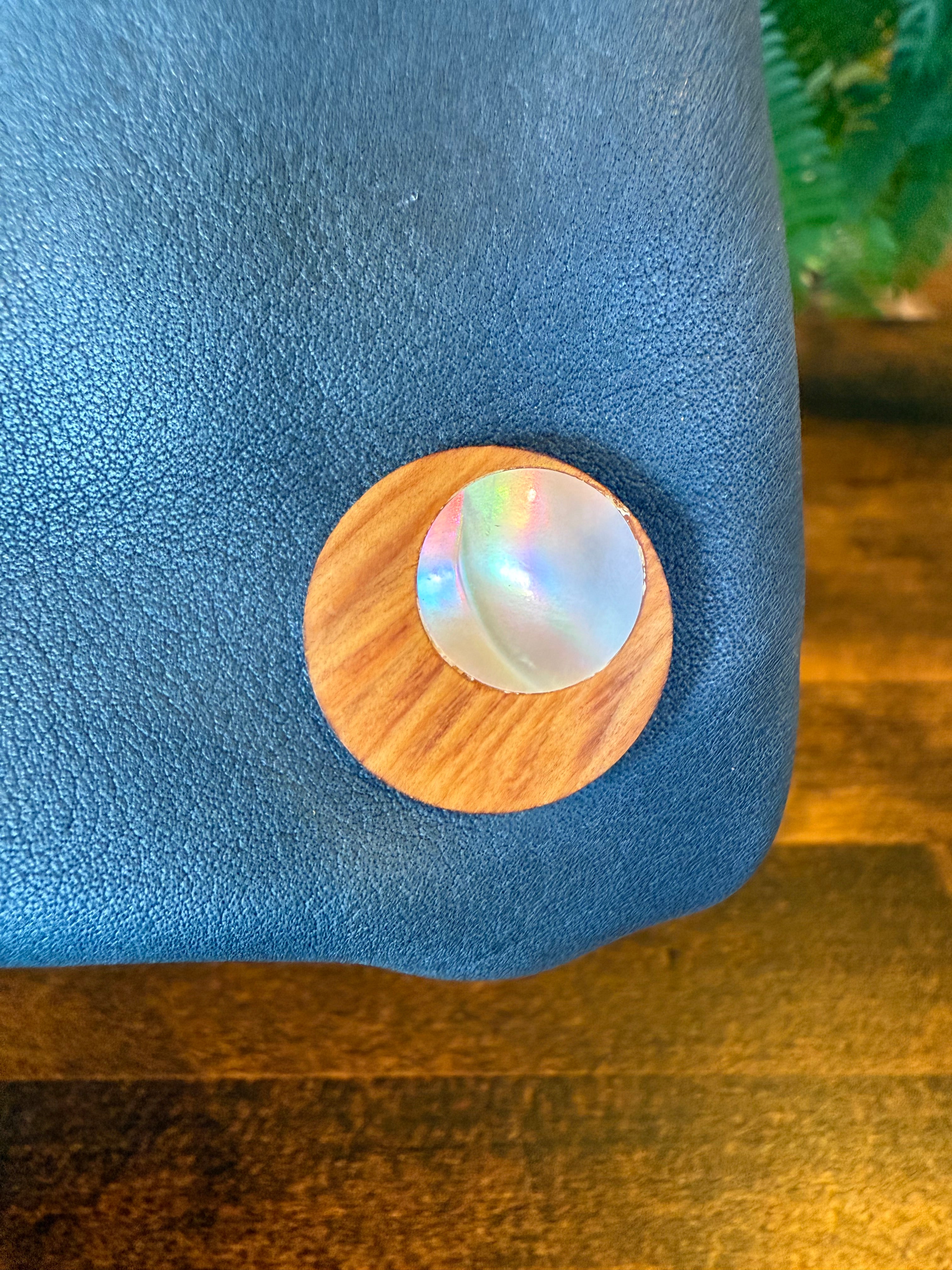 Smartphone pouch - Tochigi leather x Yaku deer leather (navy blue)