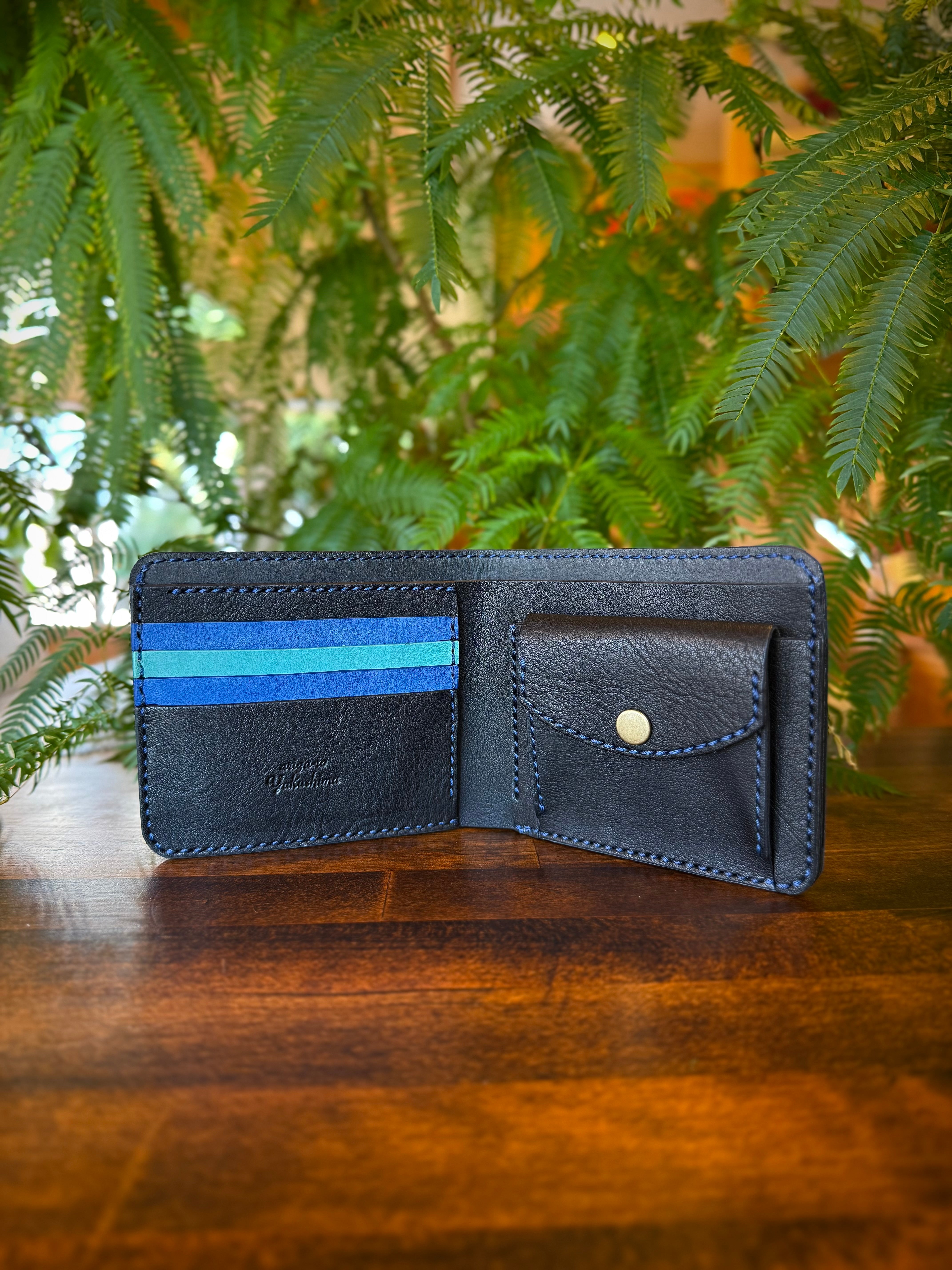 【蝦夷鹿革】二つ折り財布(ブルー)