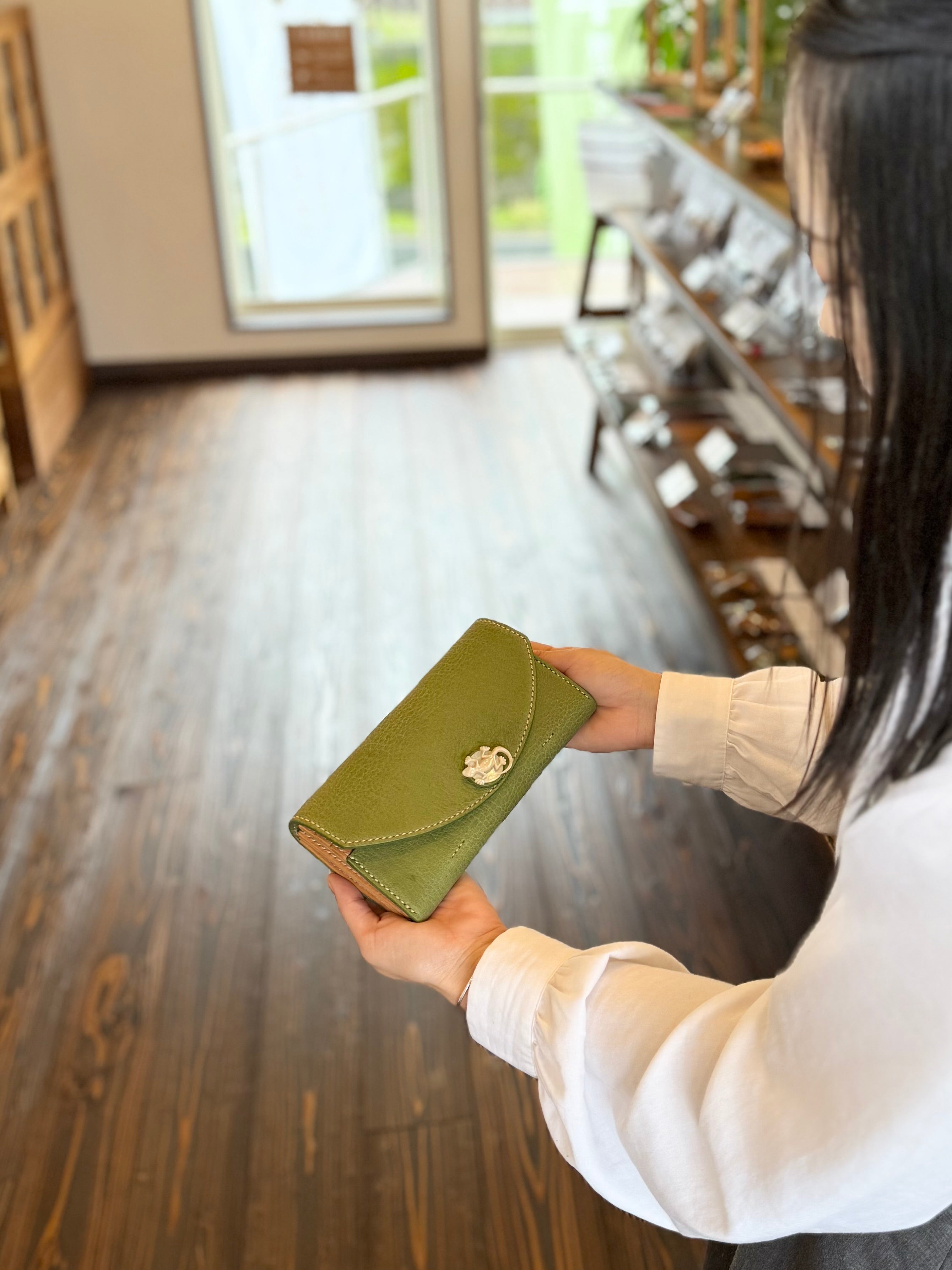 ヤクヤモリのロングウォレット