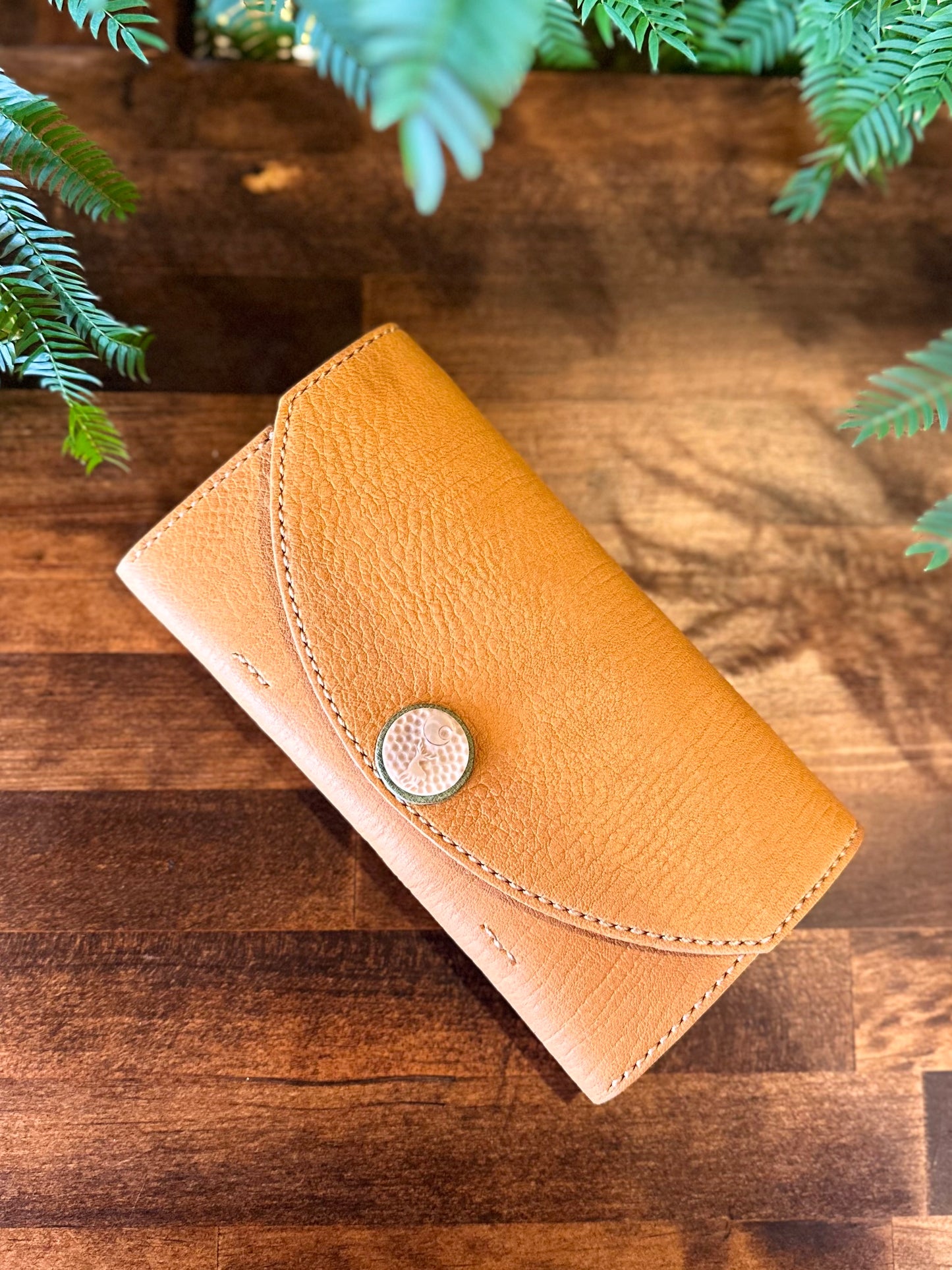 Yakushika and crescent moon long wallet