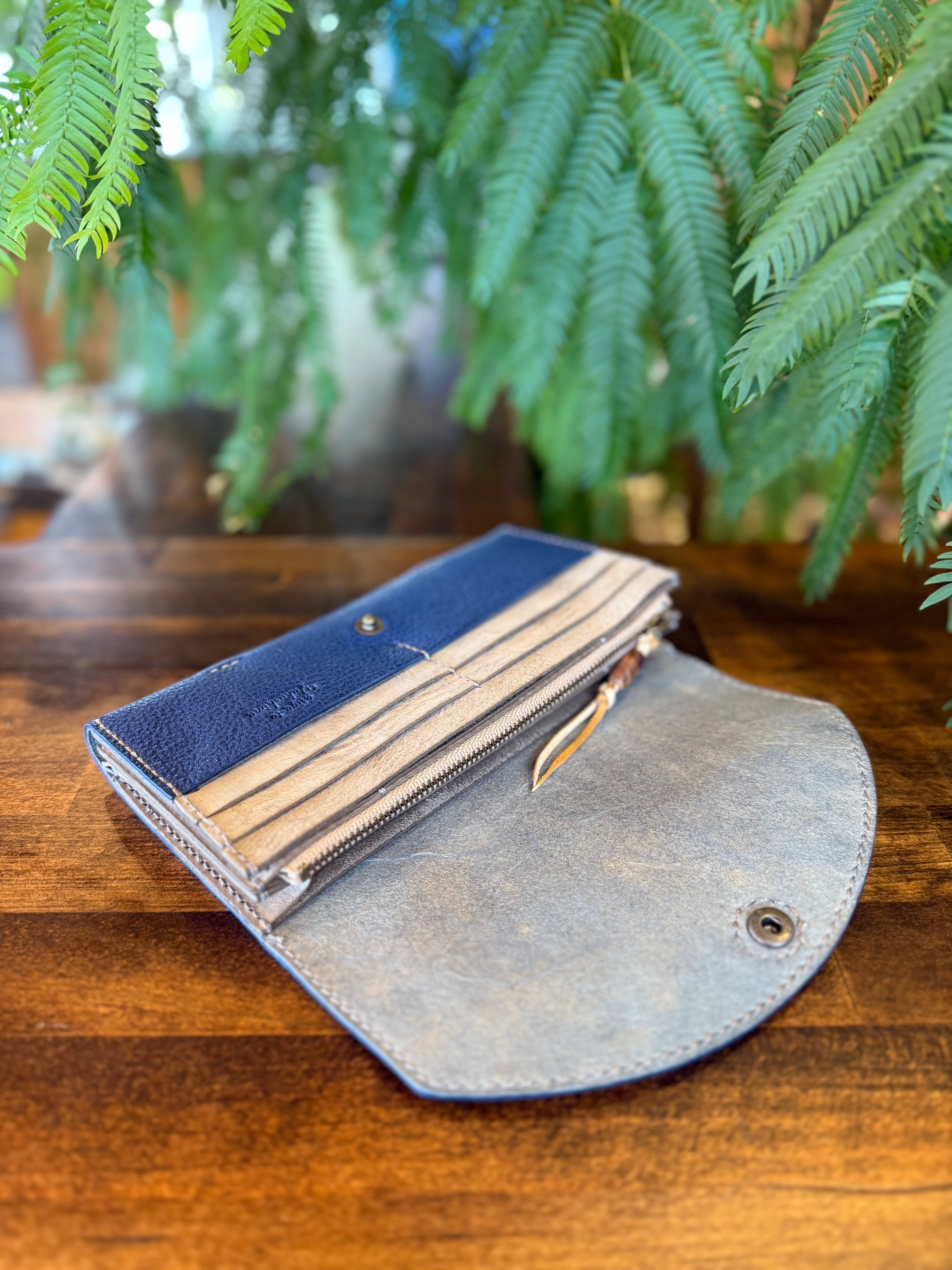 【蝦夷鹿革】ウミガメのロングウォレット(ブルー)【受注生産】