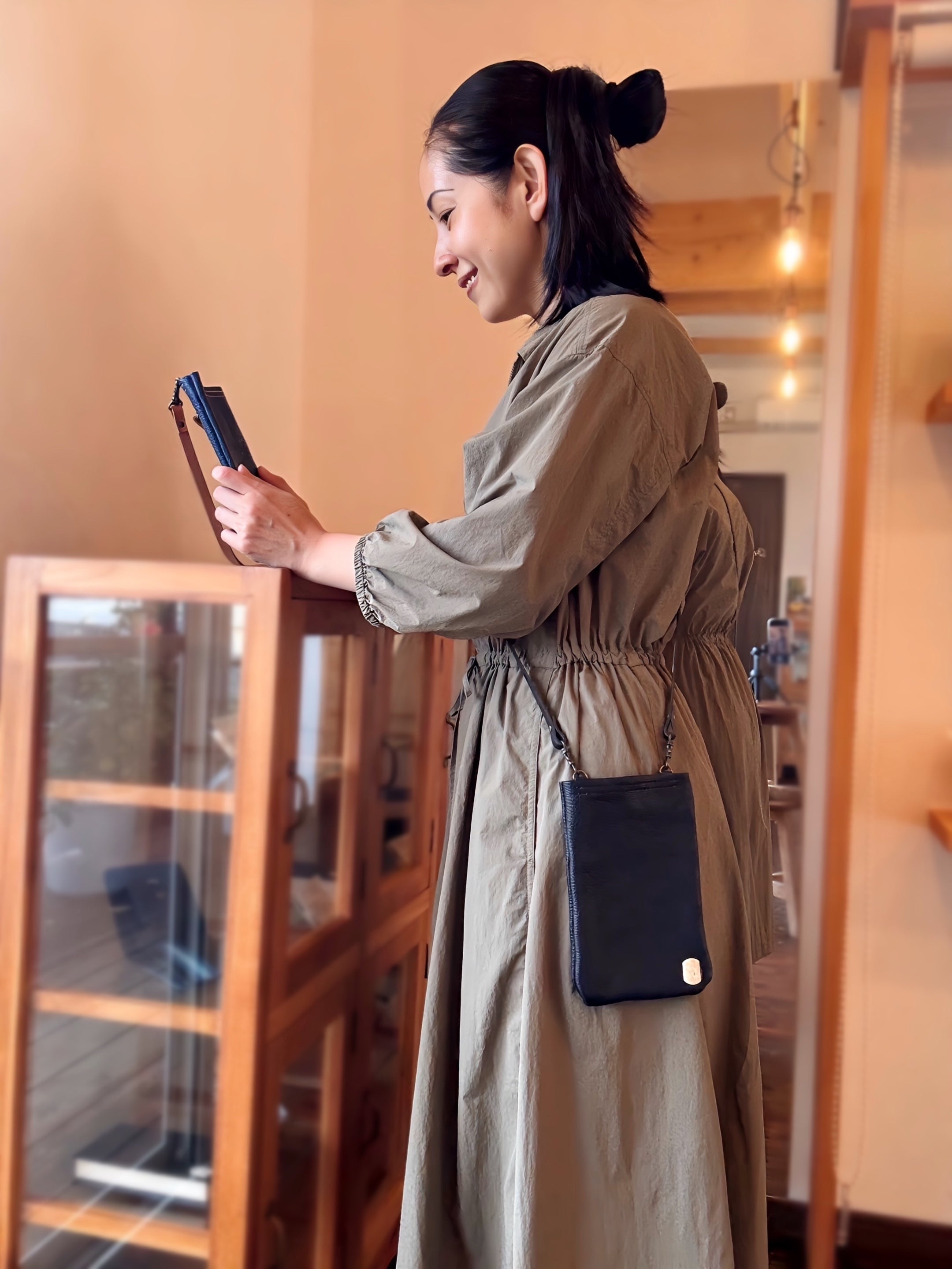 サコッシュ・京鹿革×屋久鹿のツノ(ブラック)