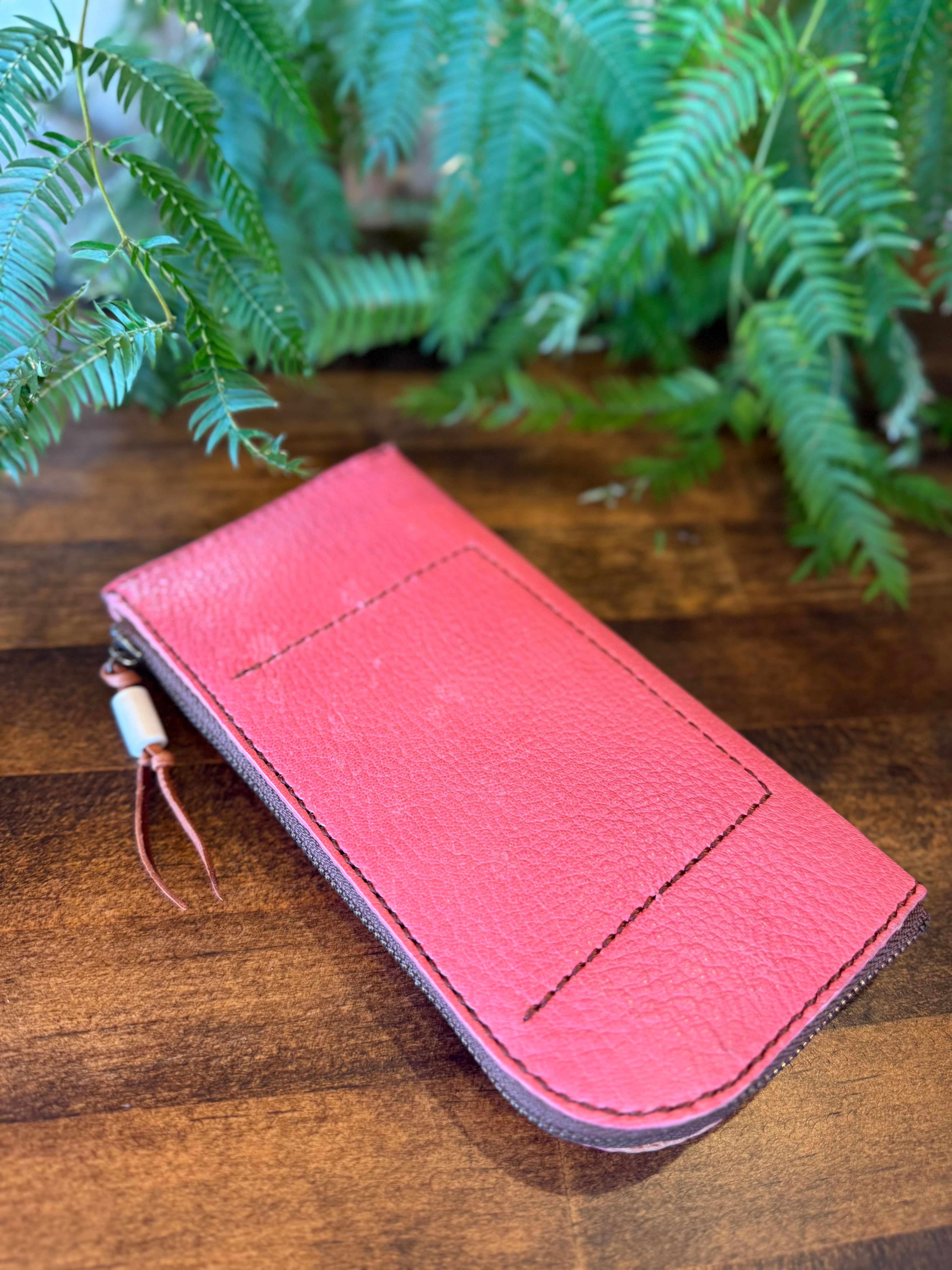 【屋久鹿革】島財布セミロング(カードポケット・屋久杉と夜光貝の切子柄ボタン付)