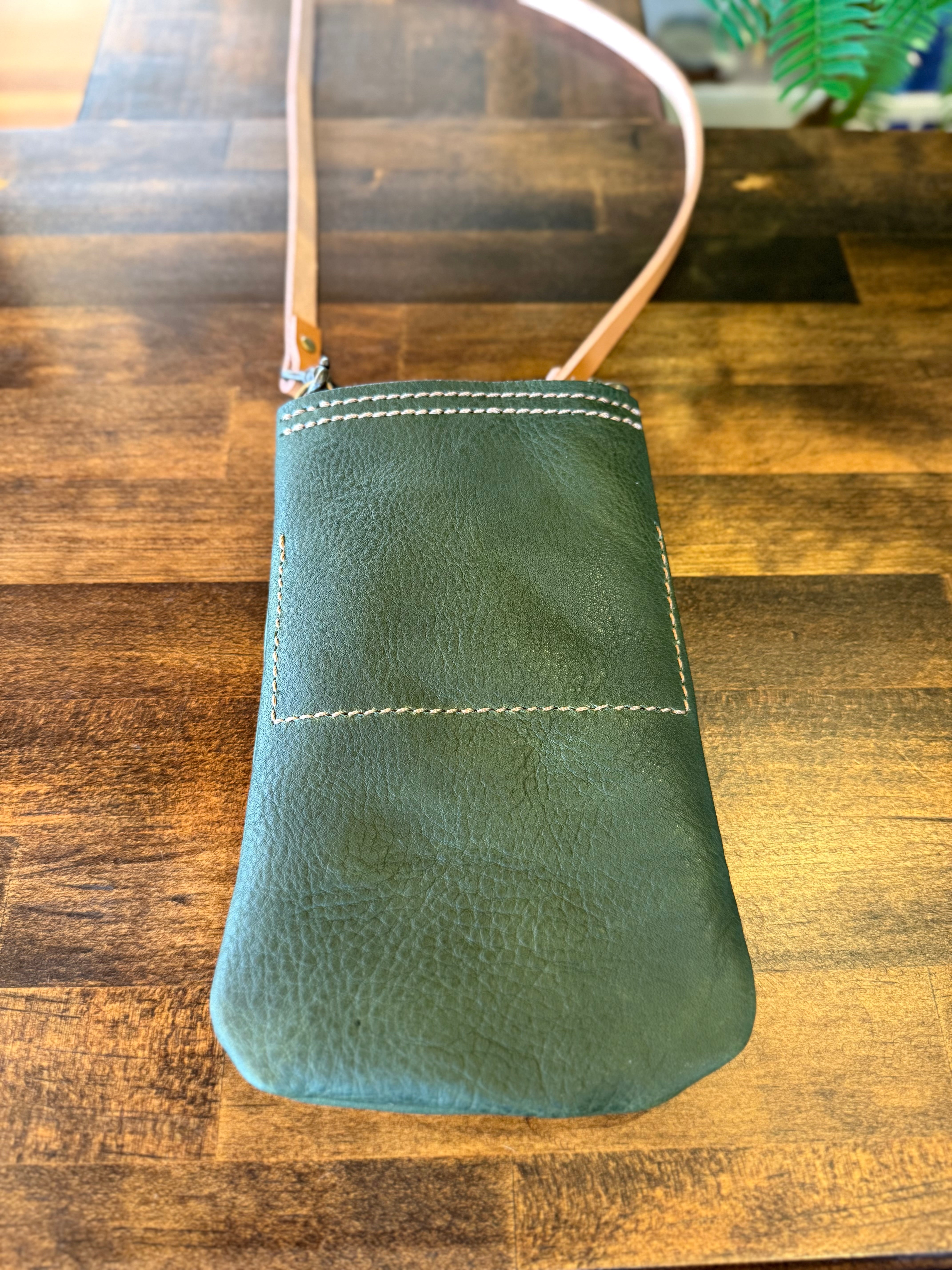 スマホサコッシュ・栃木レザー×屋久鹿レザー(グリーン)