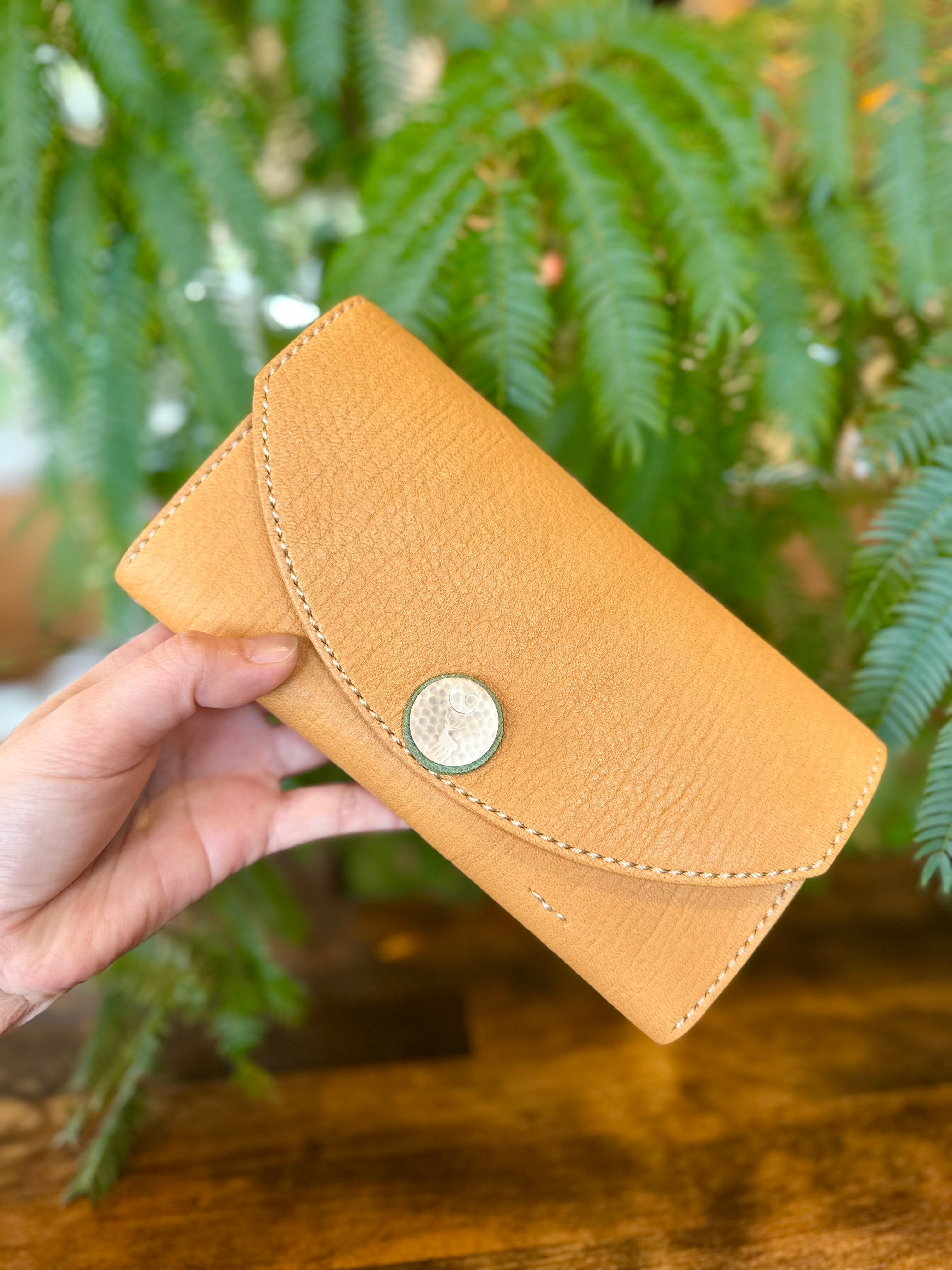 【屋久鹿革】ヤクシカと三日月のロングウォレット【受注生産】