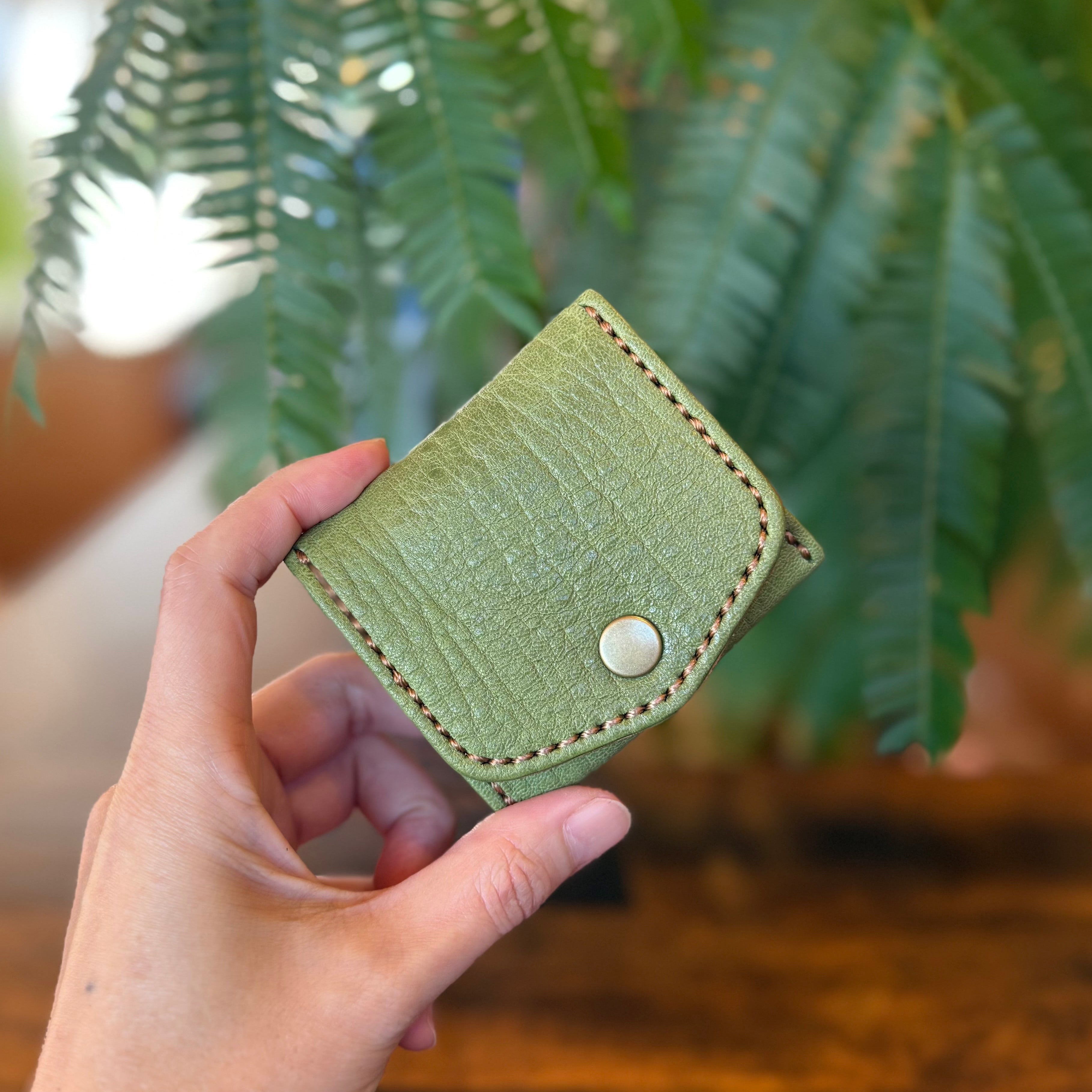 【屋久鹿革×京鹿革】BOX型コインケース/苔色×ブラウン