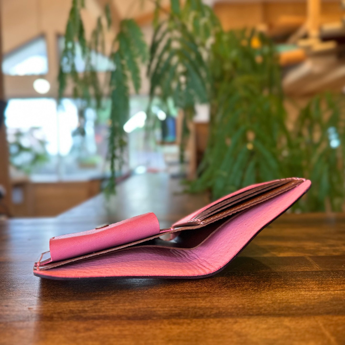 Bi-fold wallet (Apollo Chocolate)