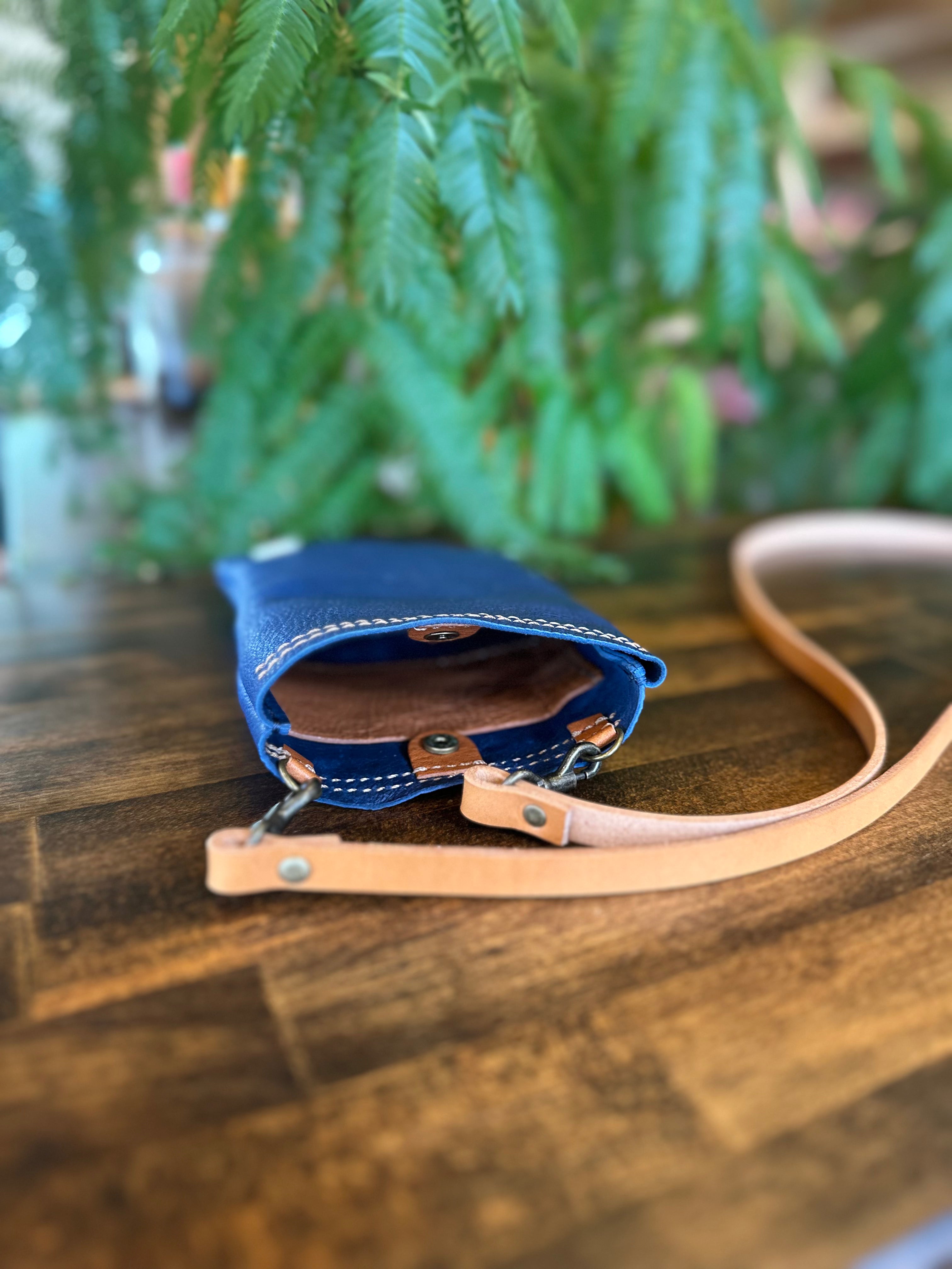 サコッシュ・京鹿革×屋久鹿のツノ(ブルー)