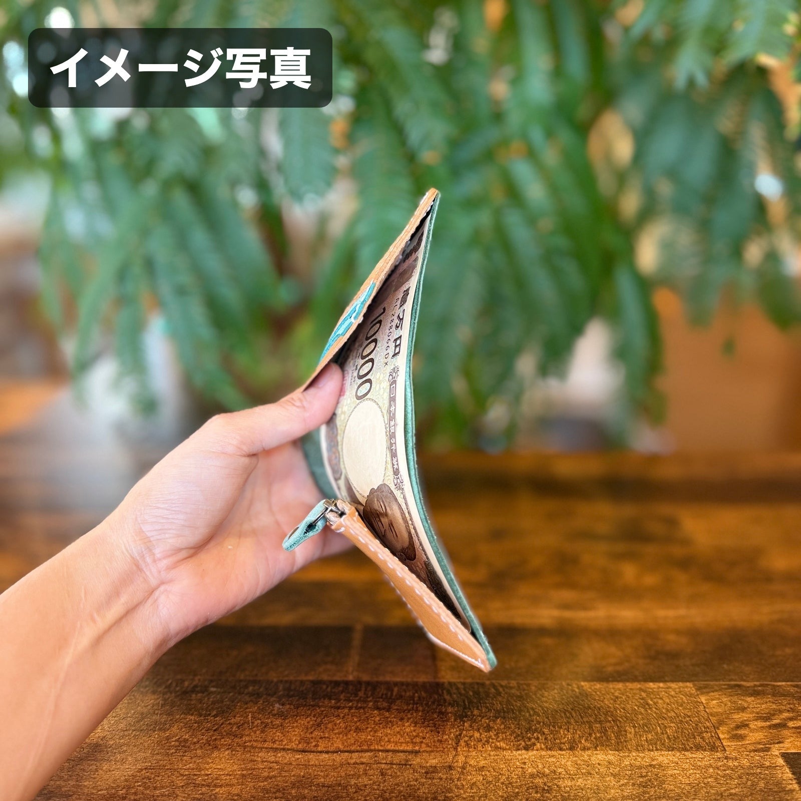 【蝦夷鹿革】家計管理Wallet/グレージュ×ネイビーブルー