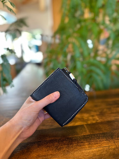 Ultimate Island Wallet (Black)