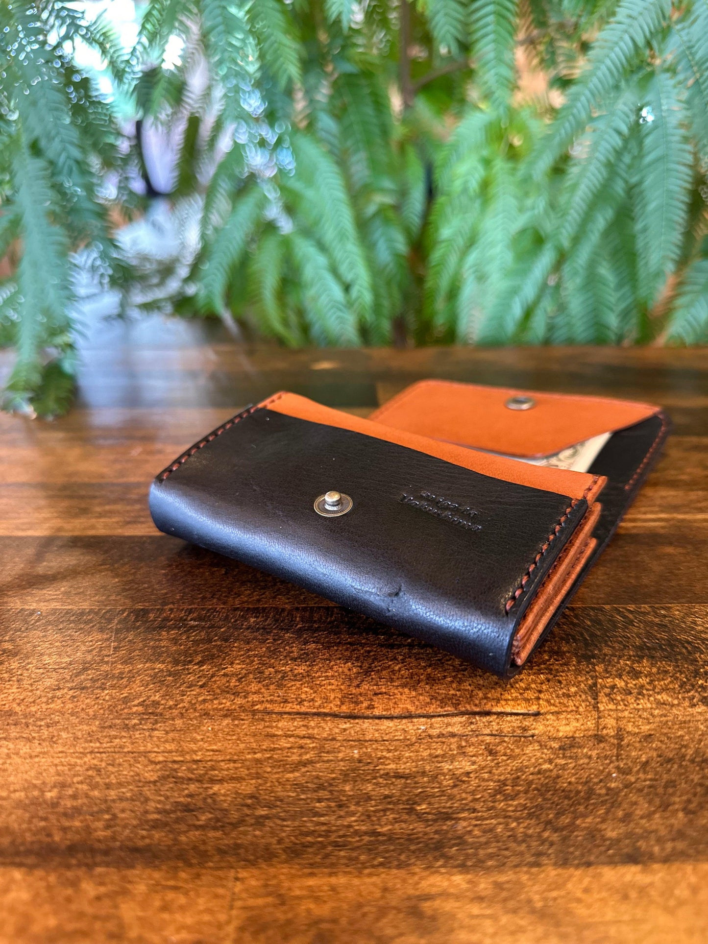 Small wallet (black x brown)