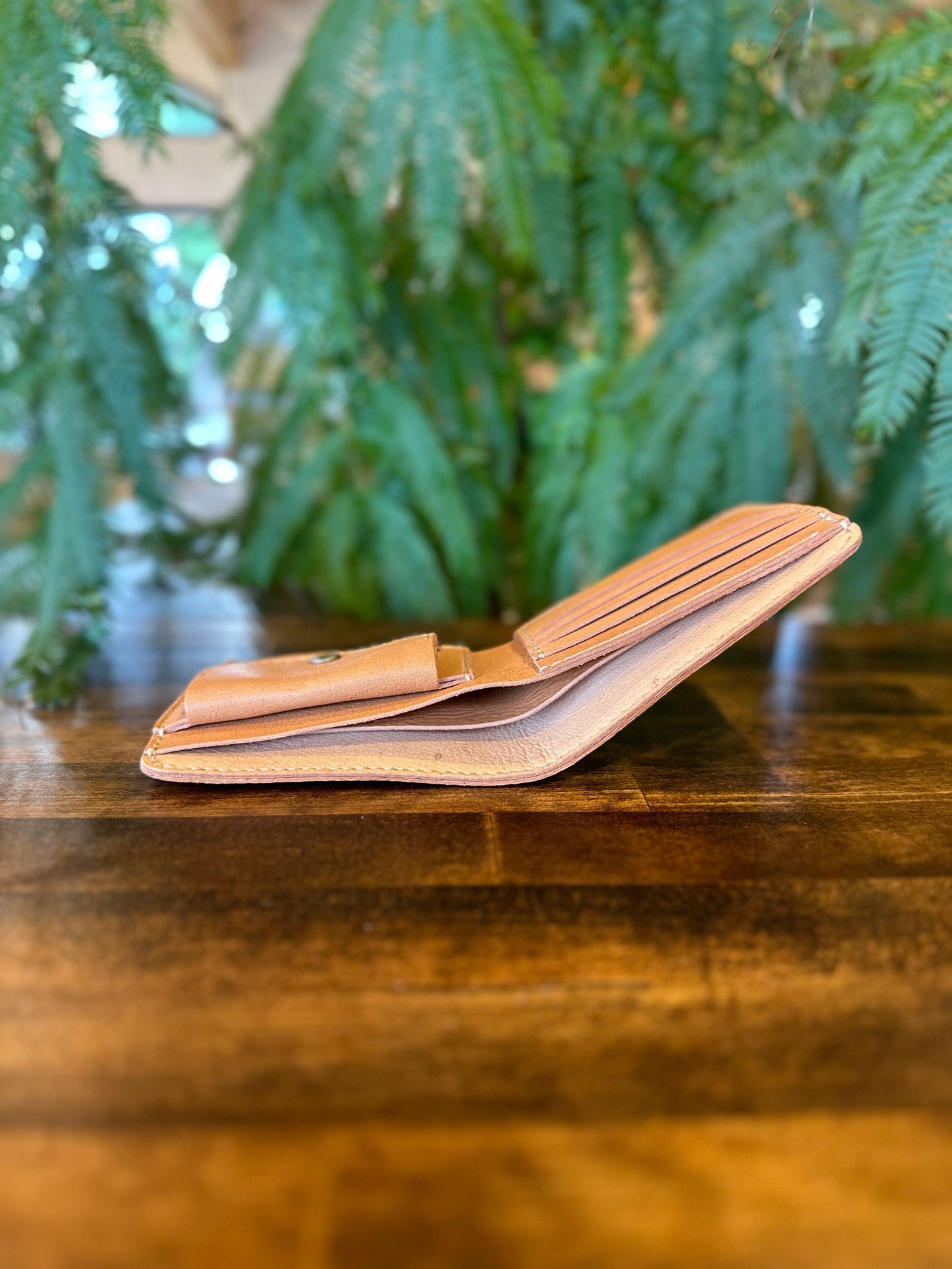 Bi-fold wallet (natural)