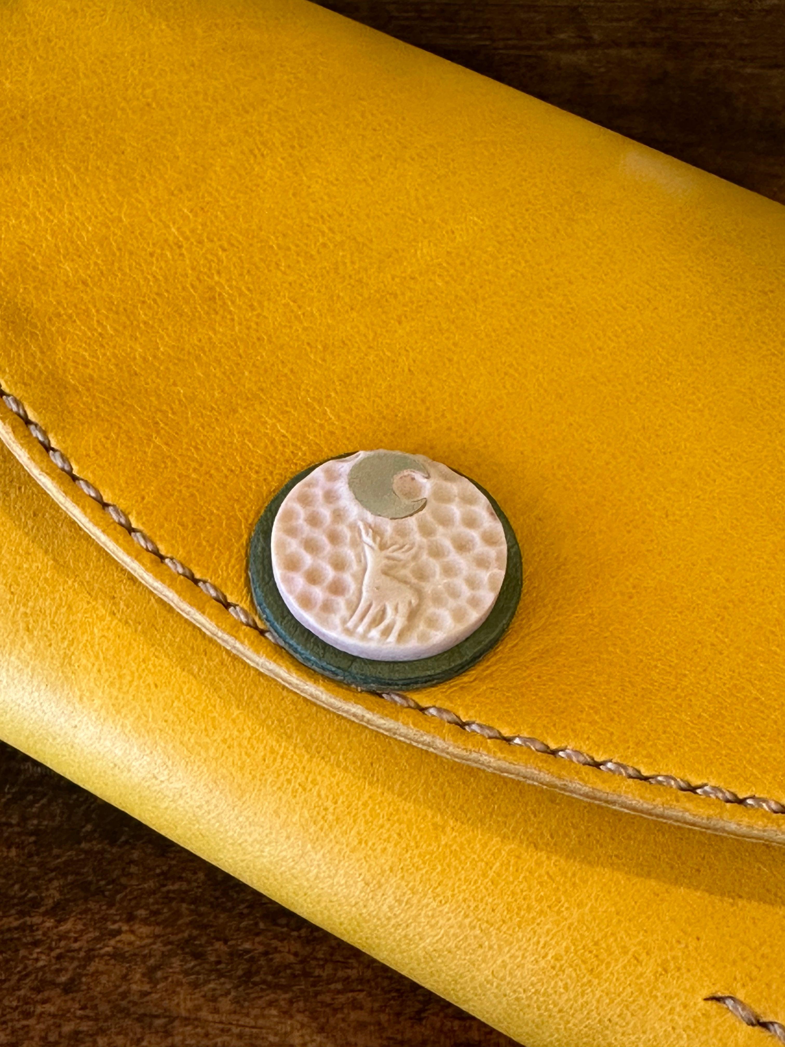 【屋久鹿革】ヤクシカと三日月のロングウォレット(一粒万倍日)【受注生産】