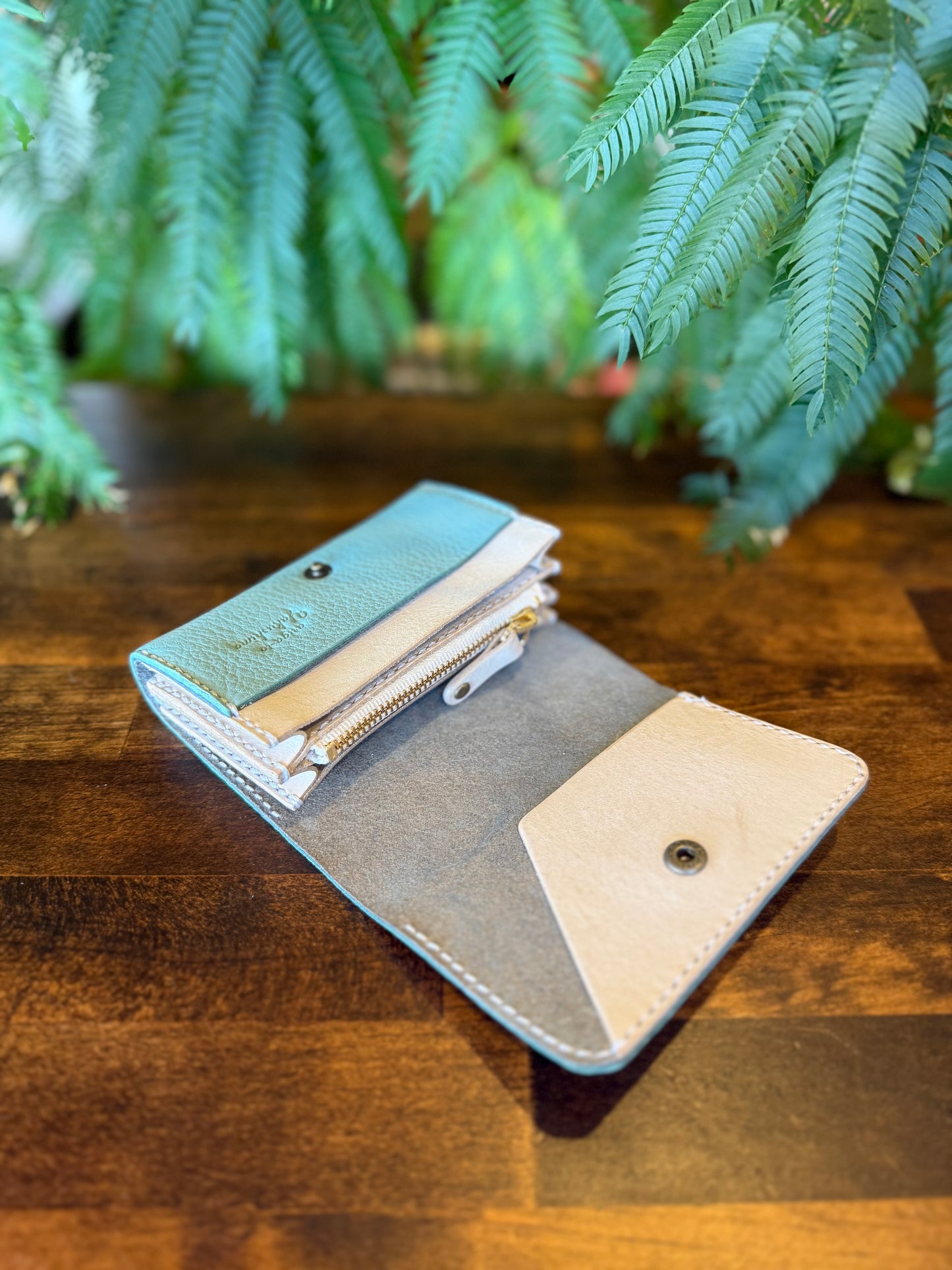 Small wallet (turquoise x light camel)