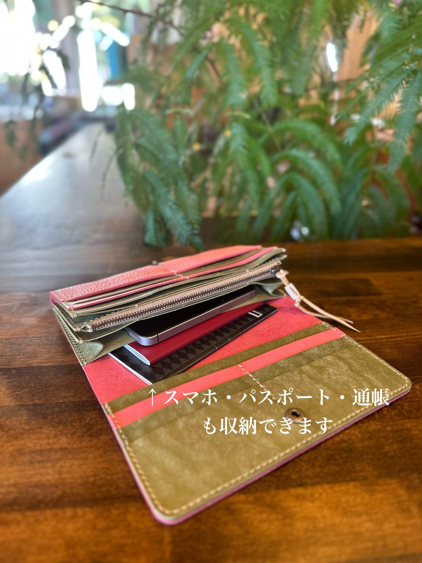 Clutch-style long wallet (cherry blossom)