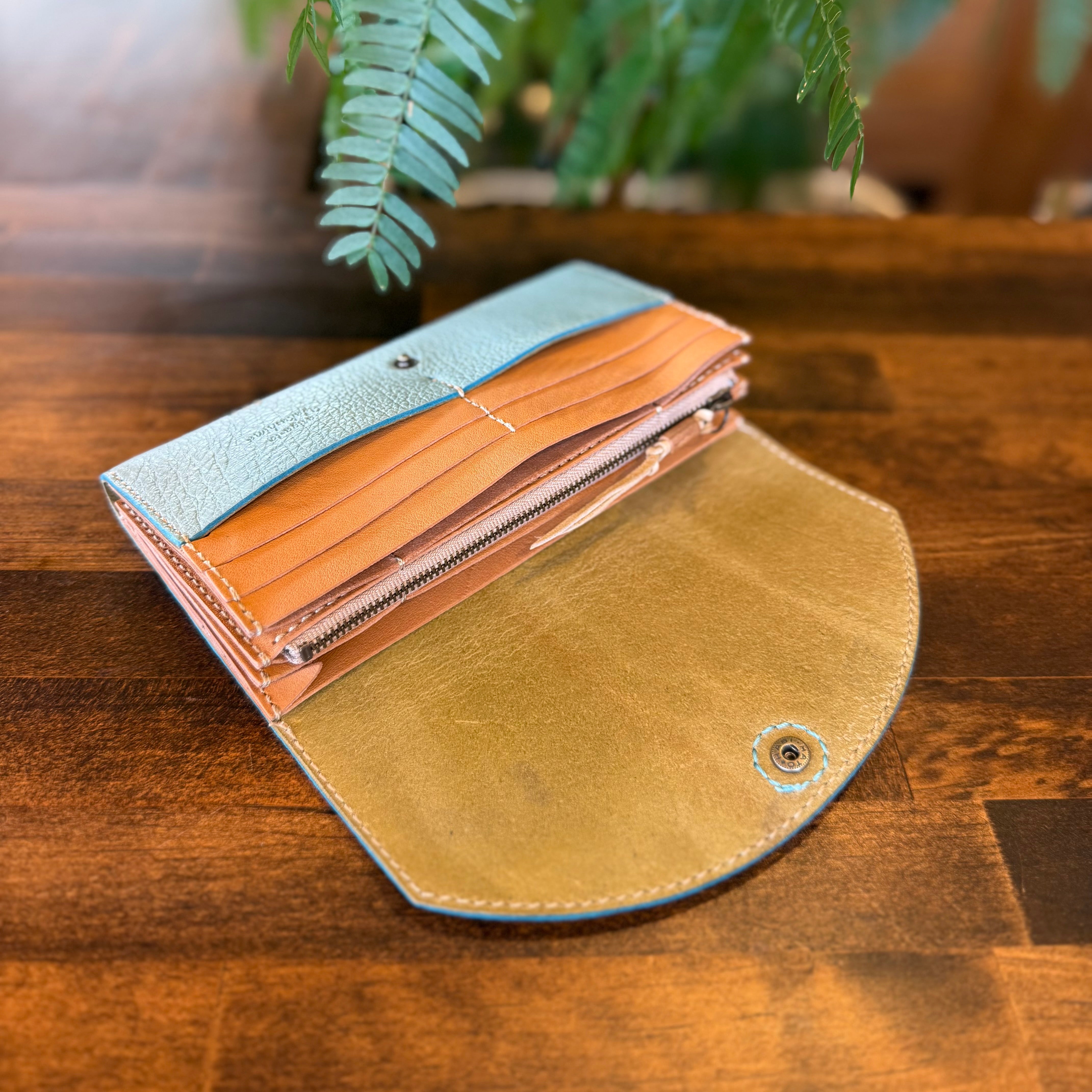 Yakushima Deer Leather Long Wallet – Sea Turtle (Turquoise × Light Camel)