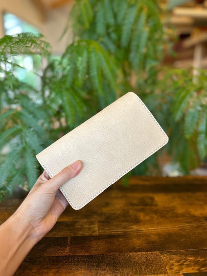 Clutch bag style long wallet (solid wood)