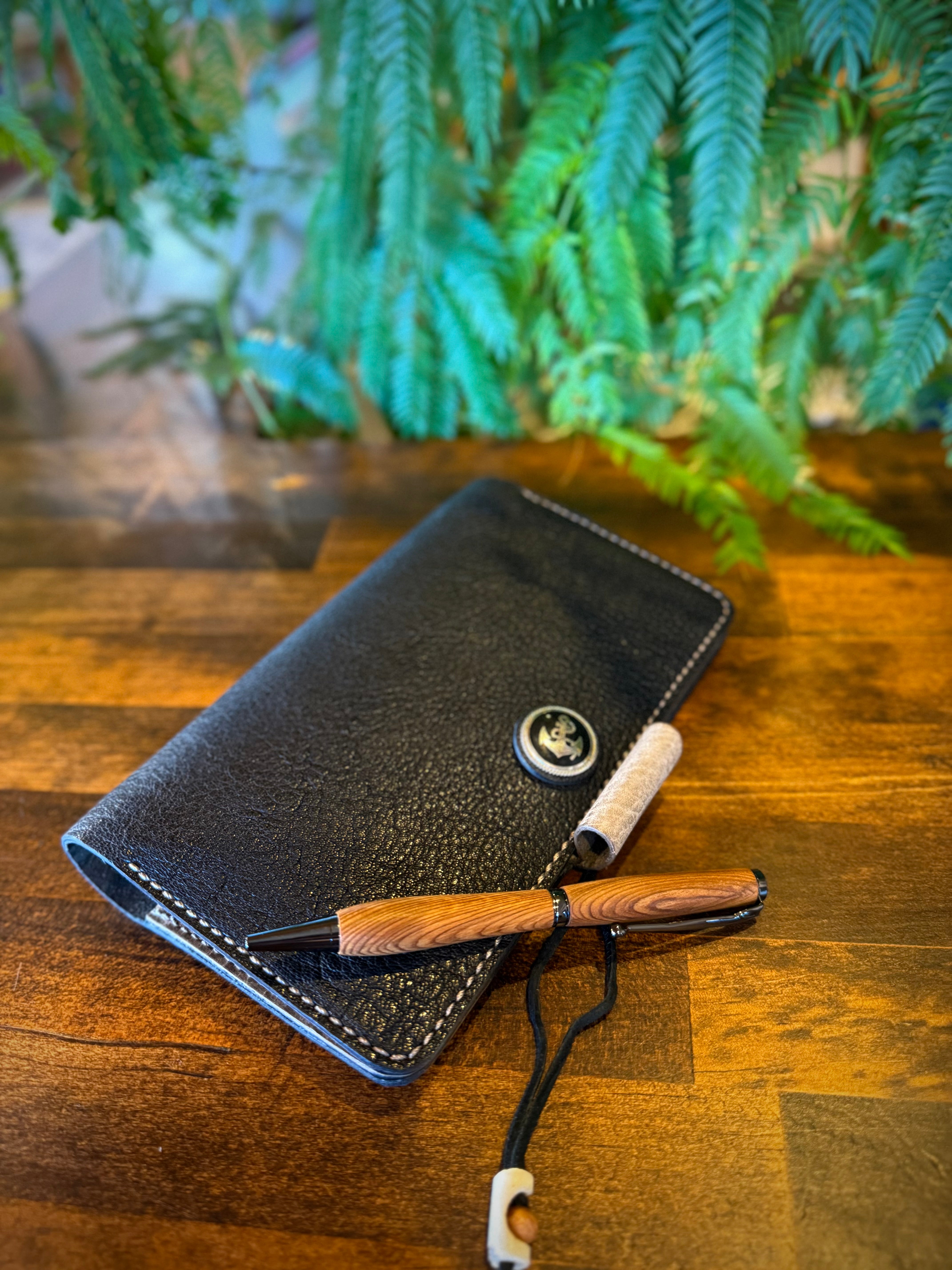 【一点物・京鹿革】システム手帳カバー〈バイブルサイズ〉