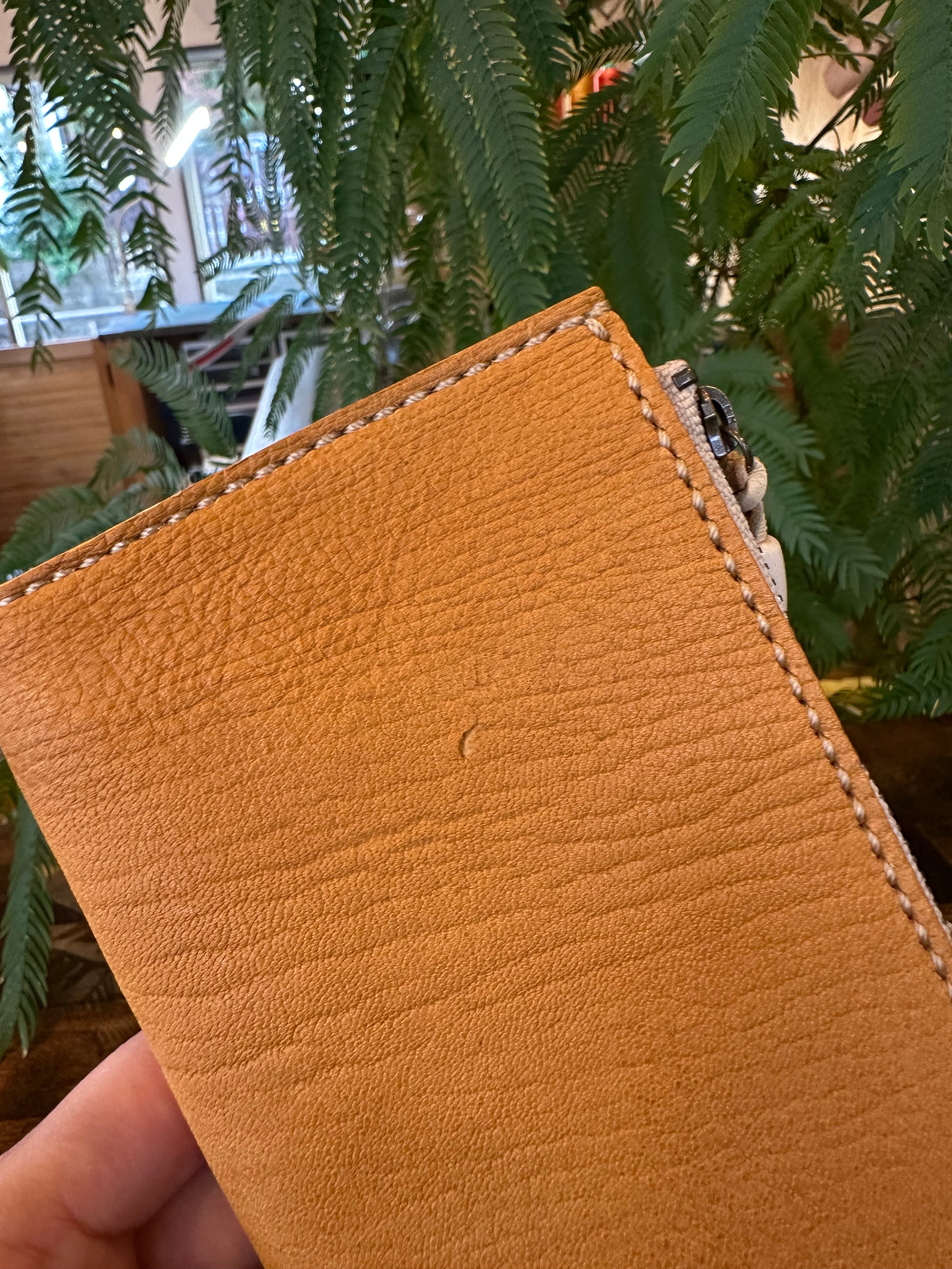 【屋久鹿革】島財布セミロング(カードポケット・屋久杉と夜光貝の切子柄ボタン付)