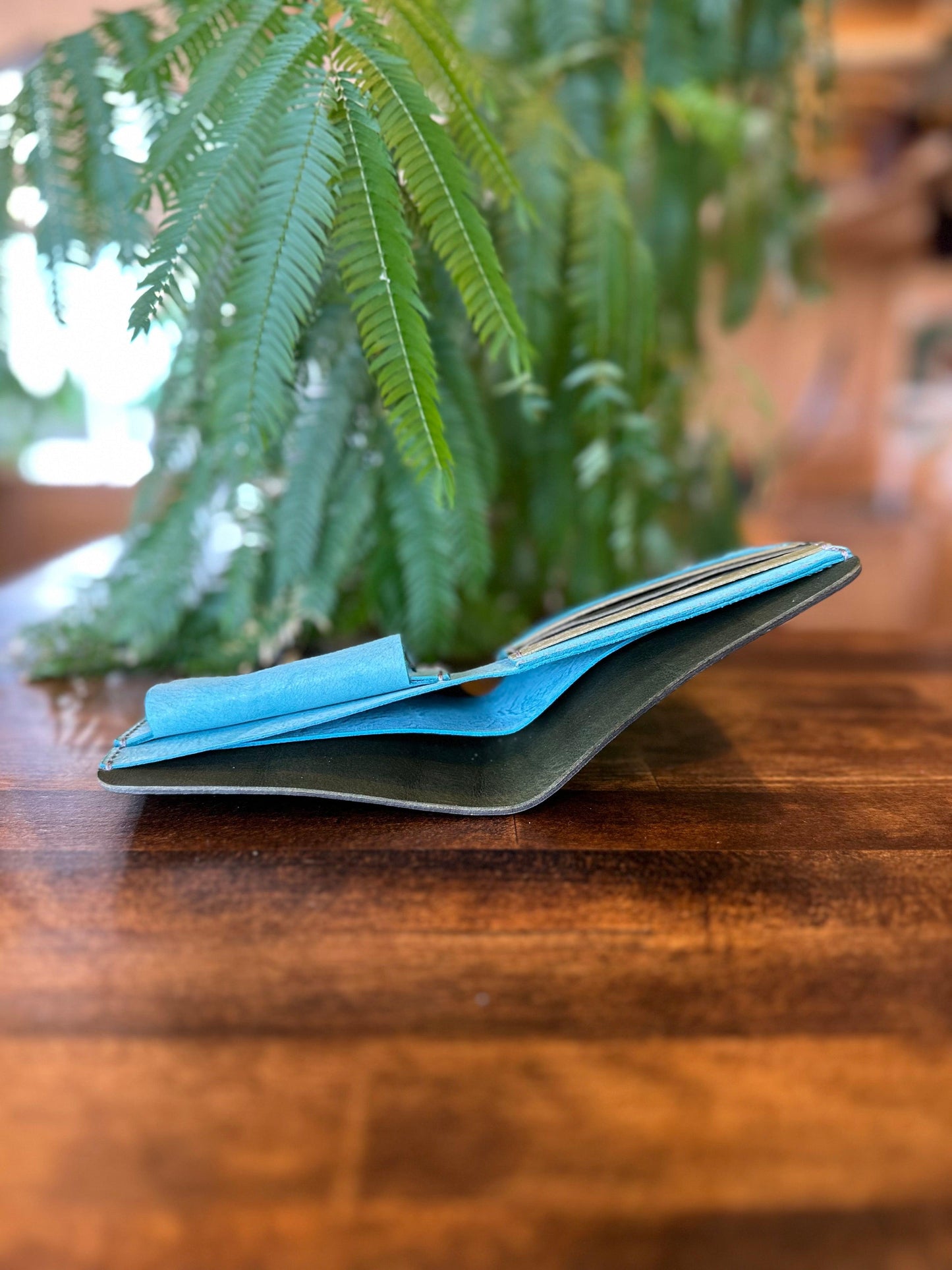 Bi-fold wallet (Water Forest/Moss Forest)