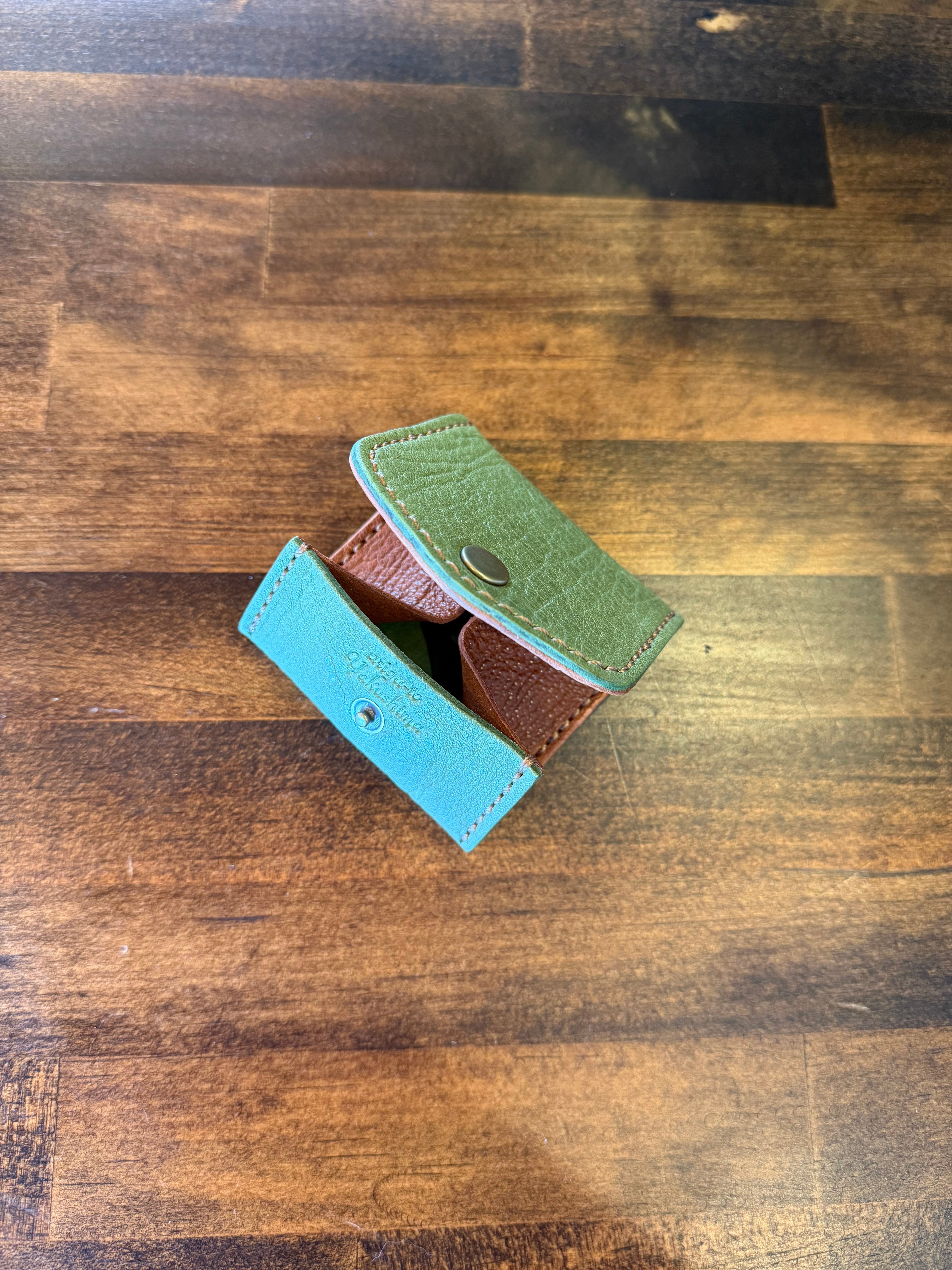 【屋久鹿革×京鹿革】BOX型コインケース(苔色×ブラウン)