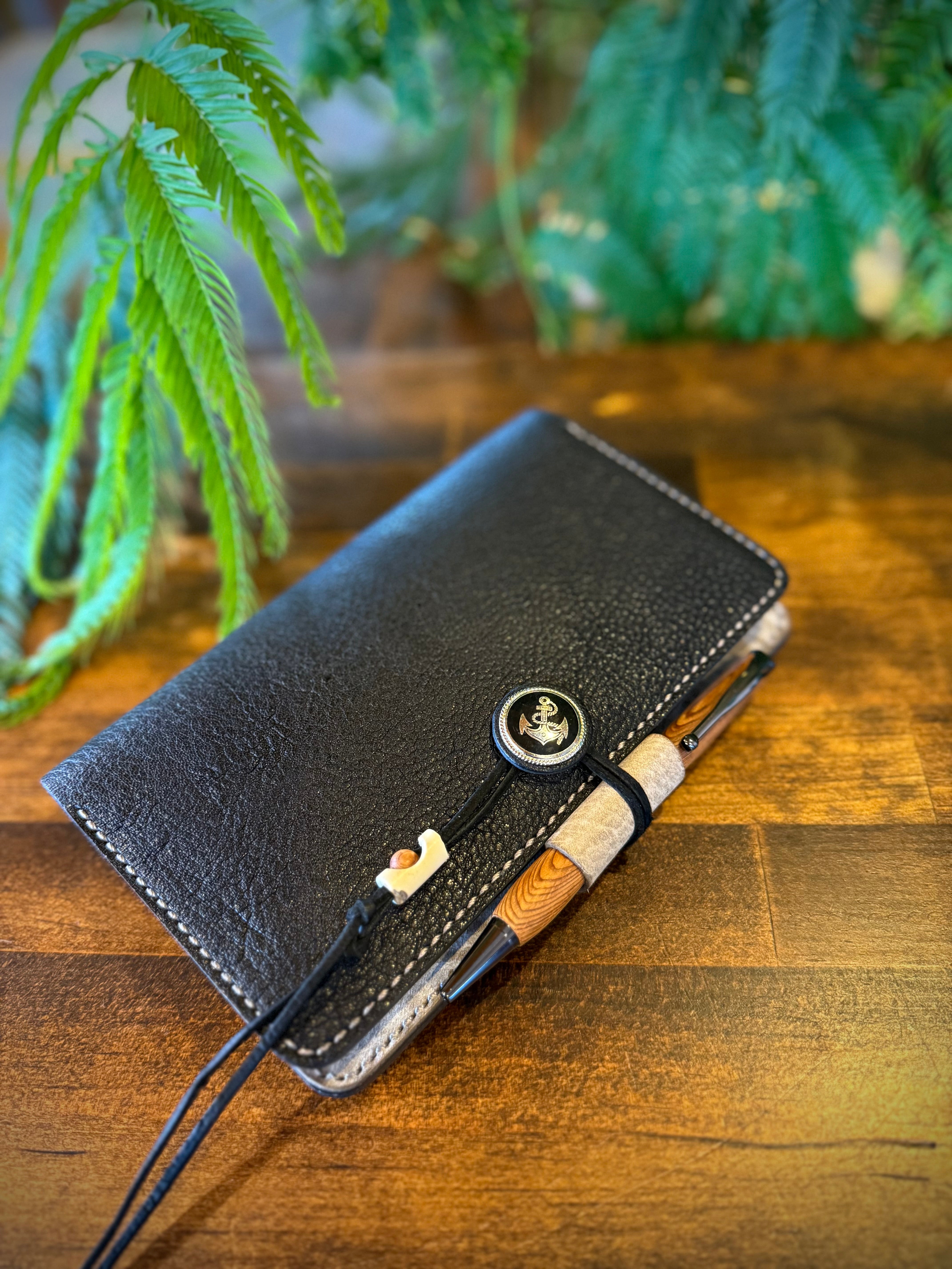 【一点物・京鹿革】システム手帳カバー〈バイブルサイズ〉