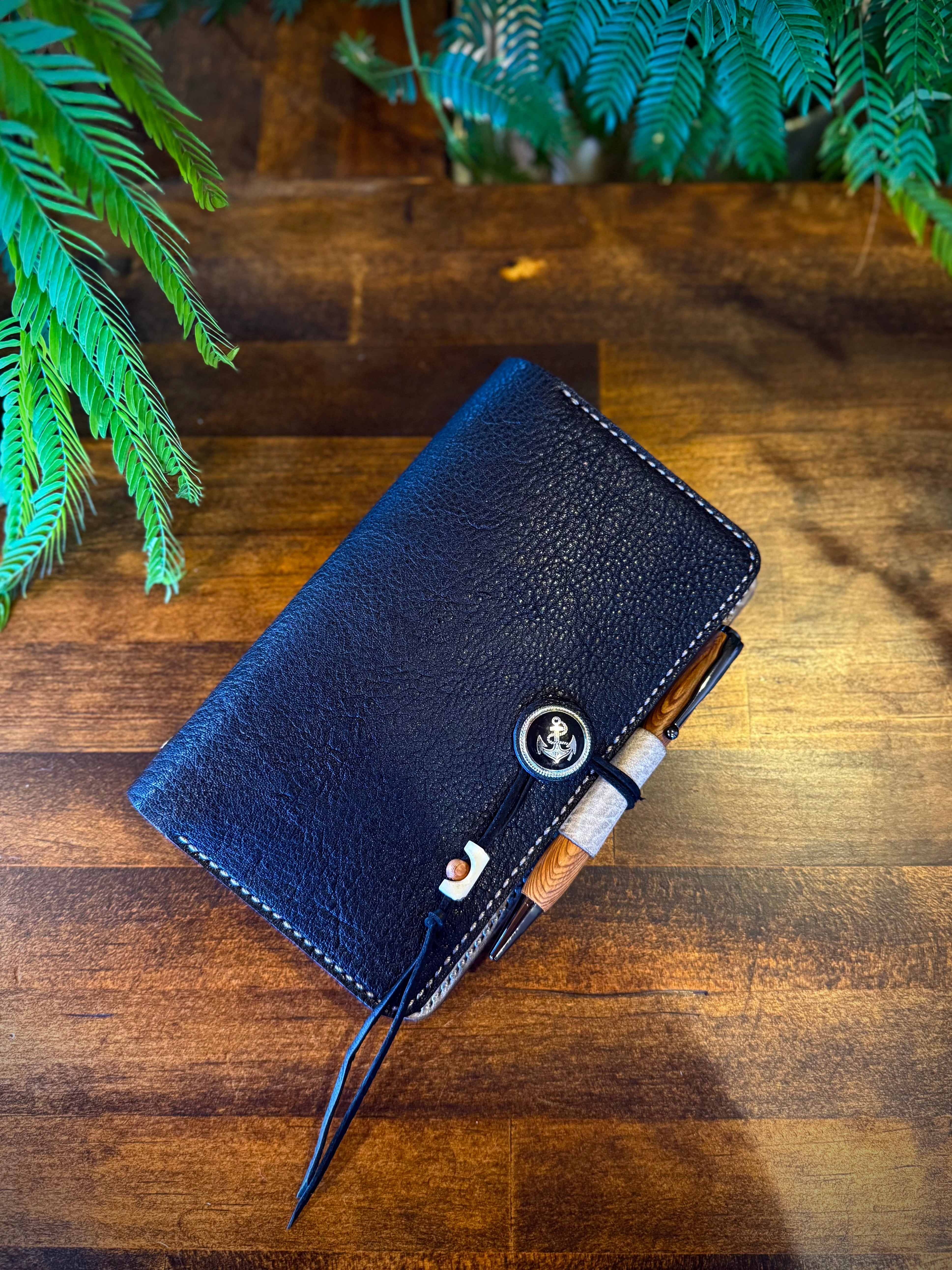 【一点物・京鹿革】システム手帳カバー〈バイブルサイズ〉