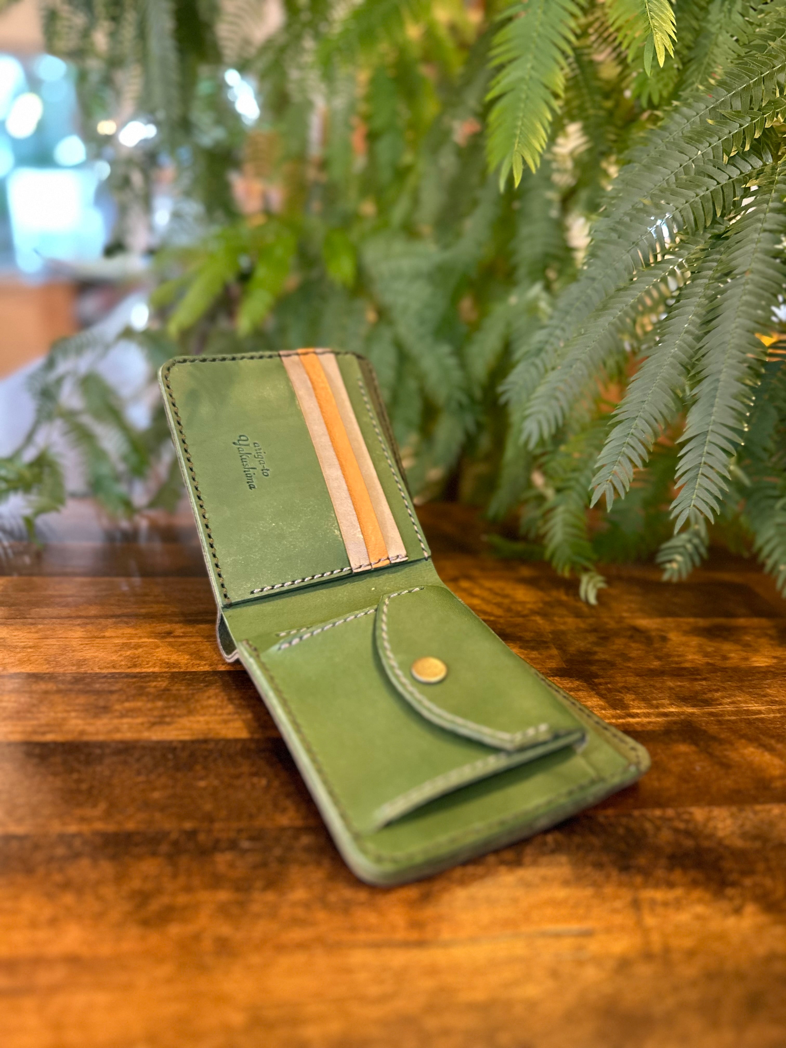 二つ折り財布(苔むす森)