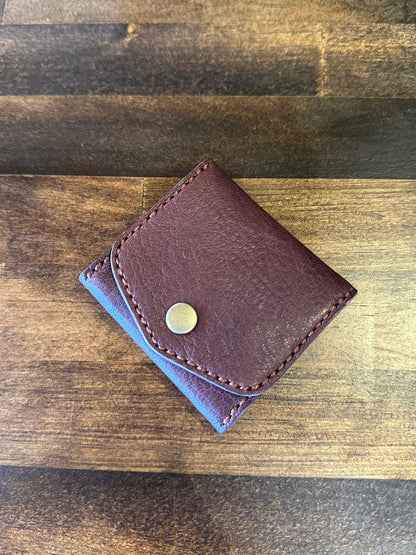 Box-shaped coin case (brown x blue)