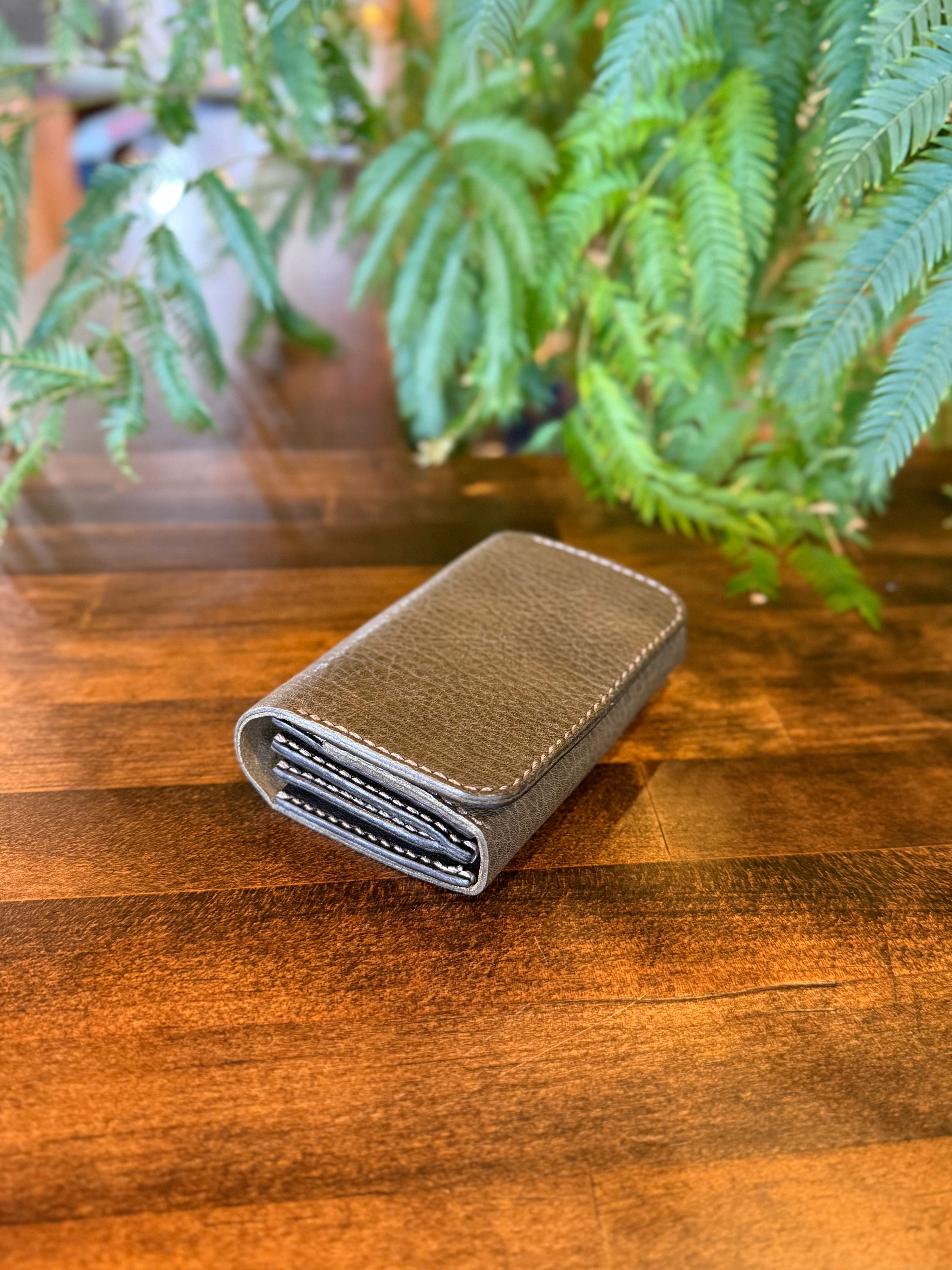 【屋久鹿革】こぢんまり財布(カーキ)