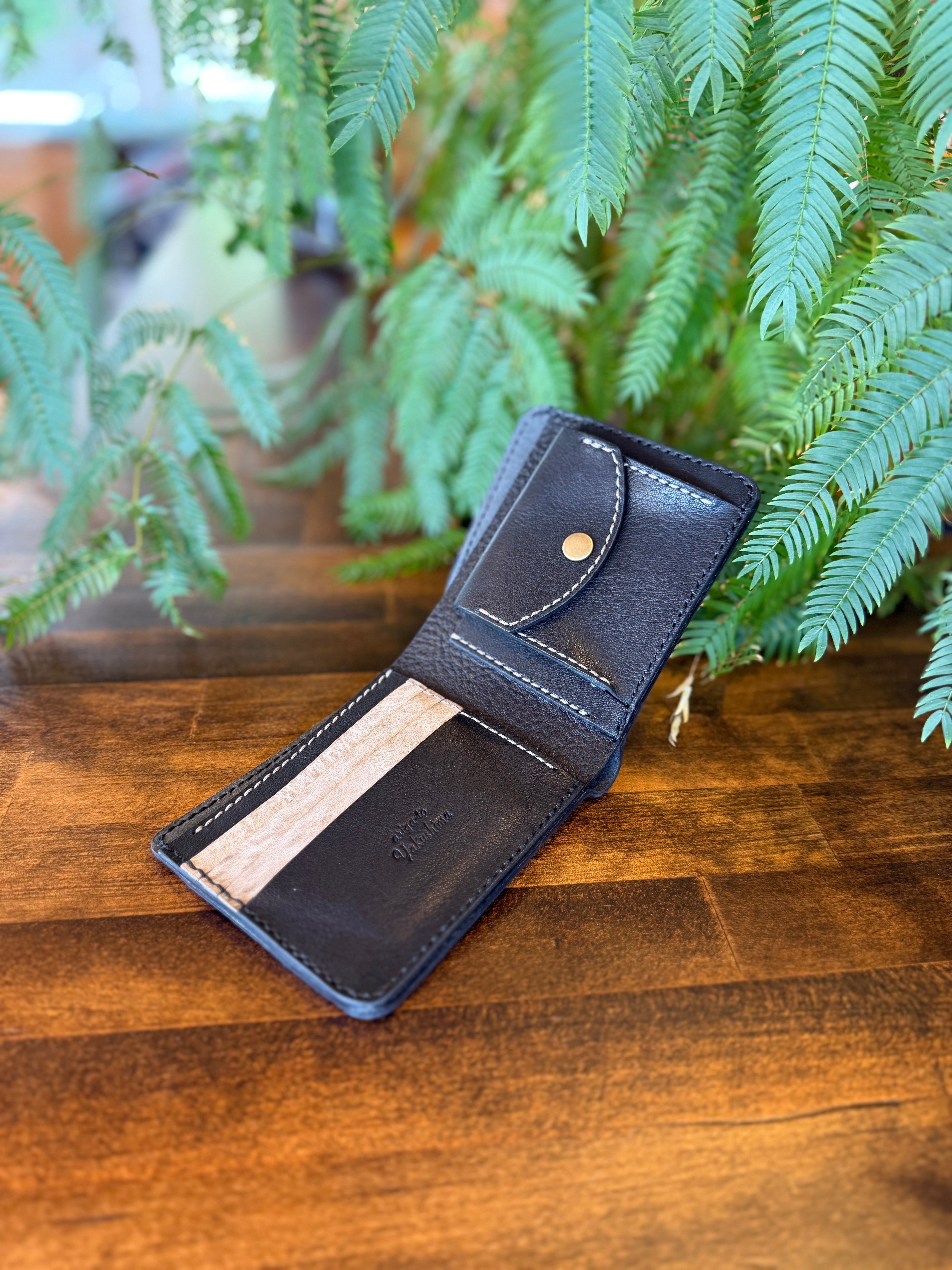 【京鹿革】二つ折り財布「黒味岳」