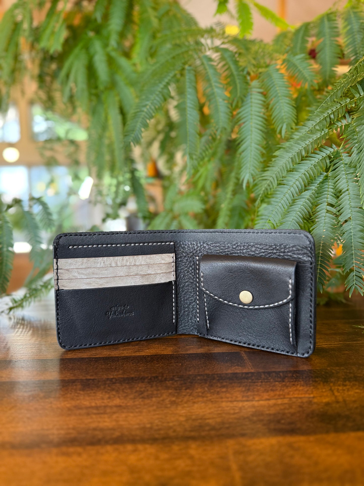 【京鹿革】二つ折り財布「黒味岳」