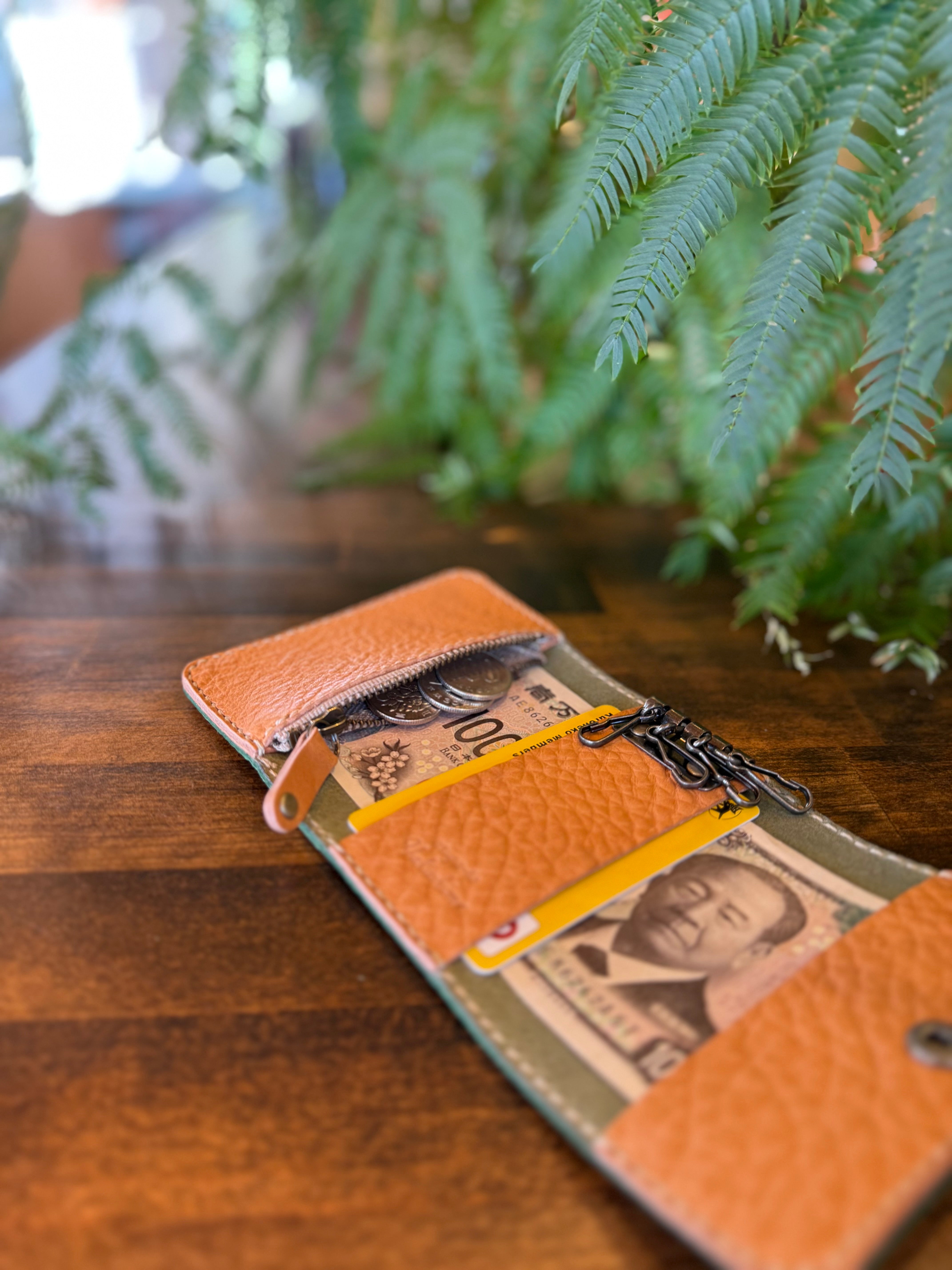 【屋久鹿革】おさいふキーケース(苔×ライトキャメル)