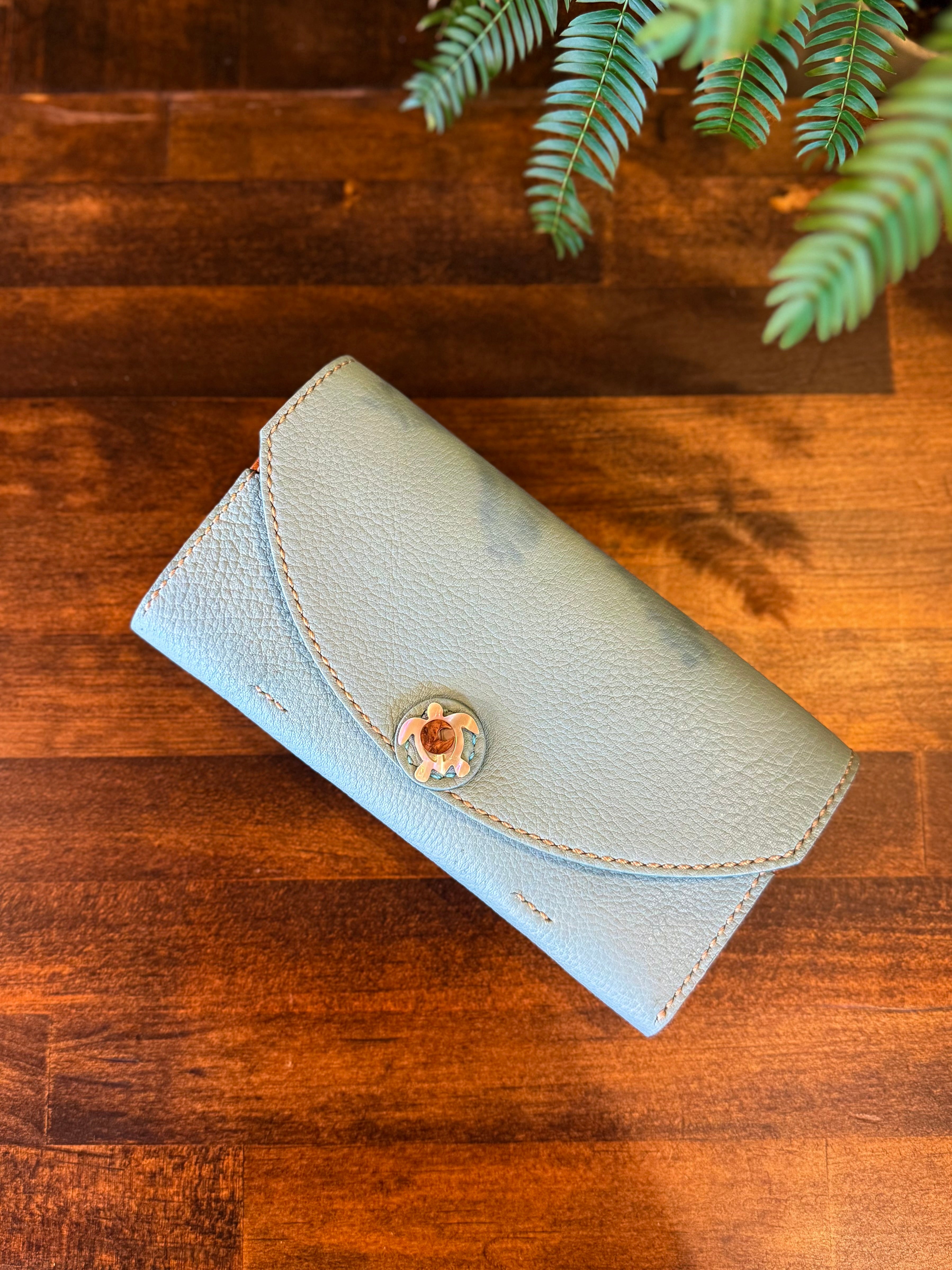 ウミガメのロングウォレット(ターコイズ×ライトキャメル)