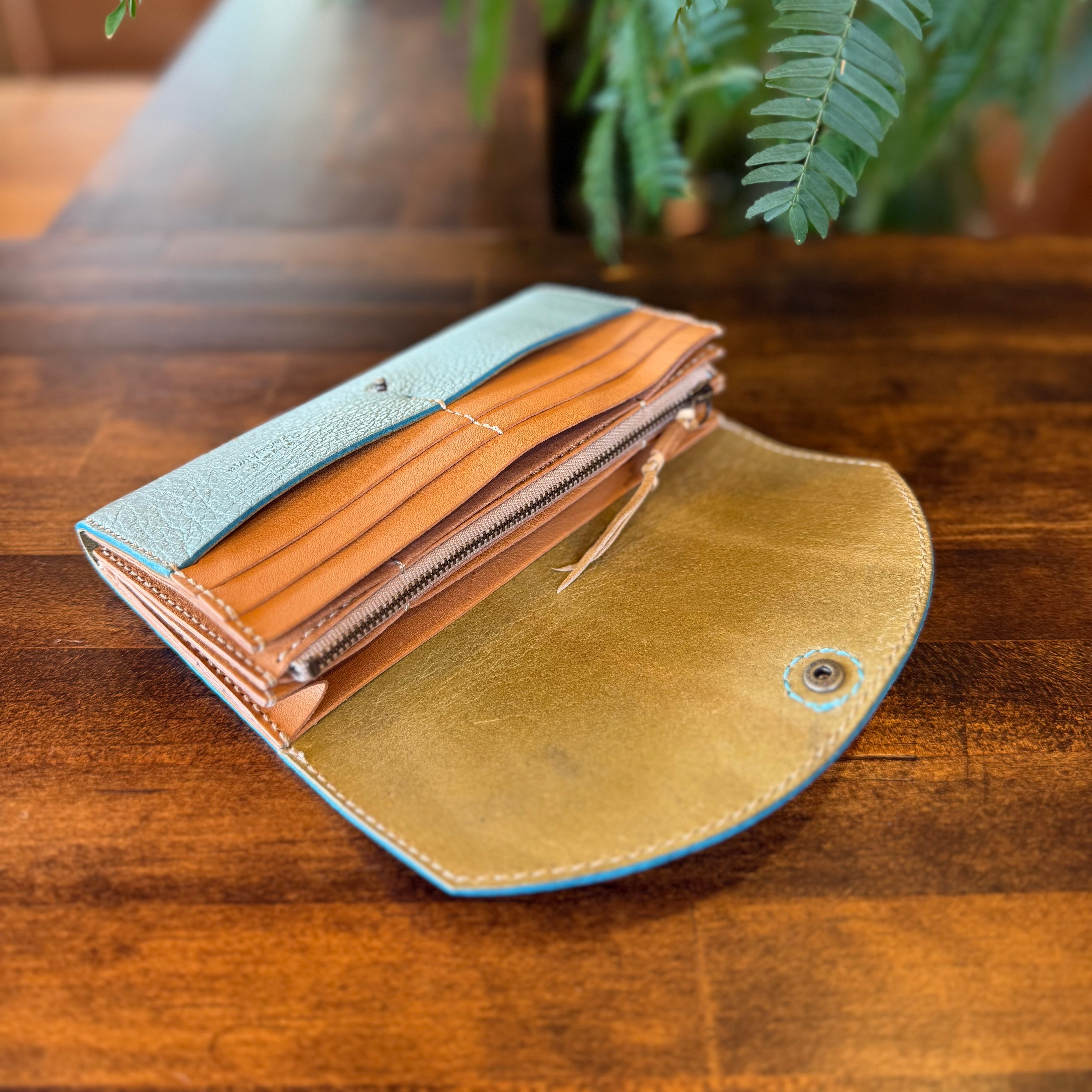 Yakushima Deer Leather Long Wallet – Sea Turtle (Turquoise × Light Camel)