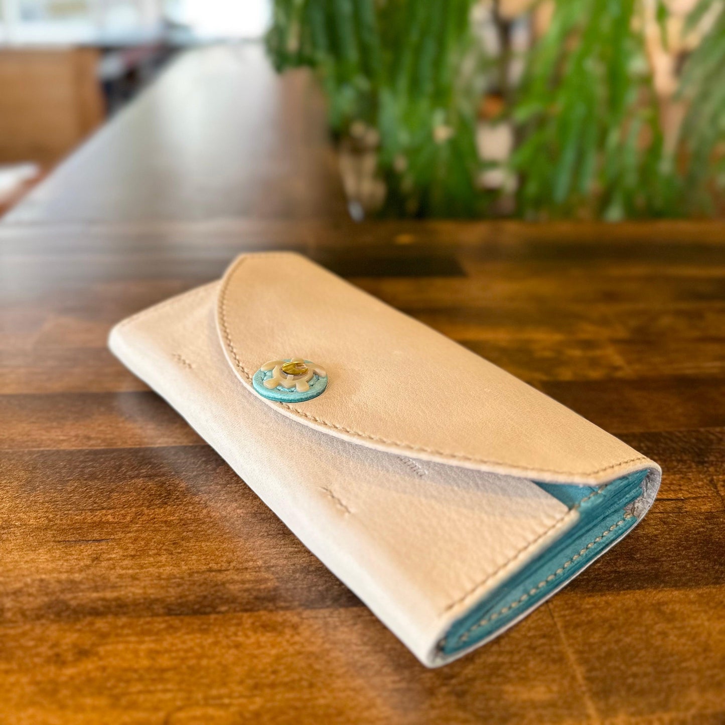 Sea turtle long wallet (undyed x ice blue)