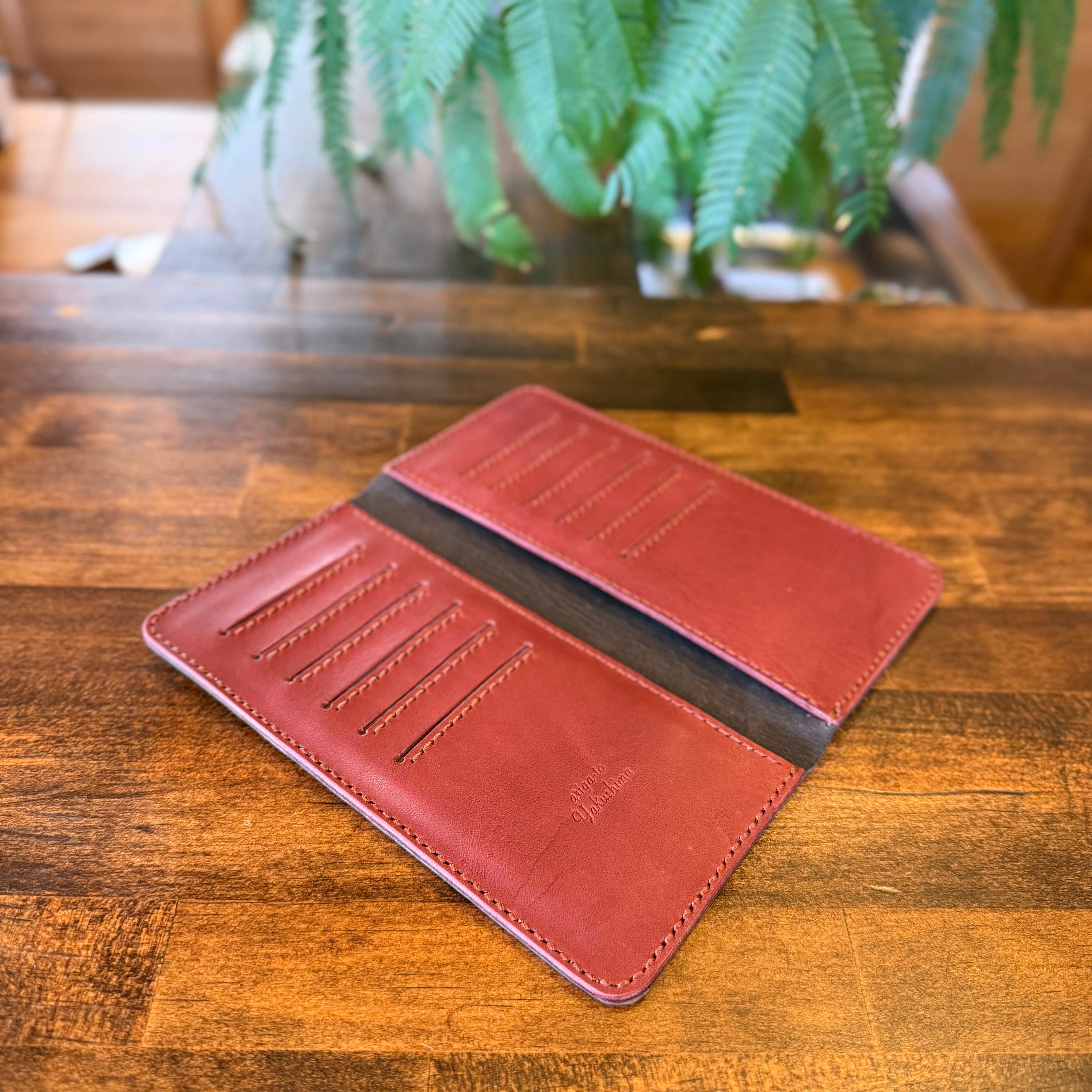 スマートウォレット・カード入れ12枚(カーキ×ワイン)