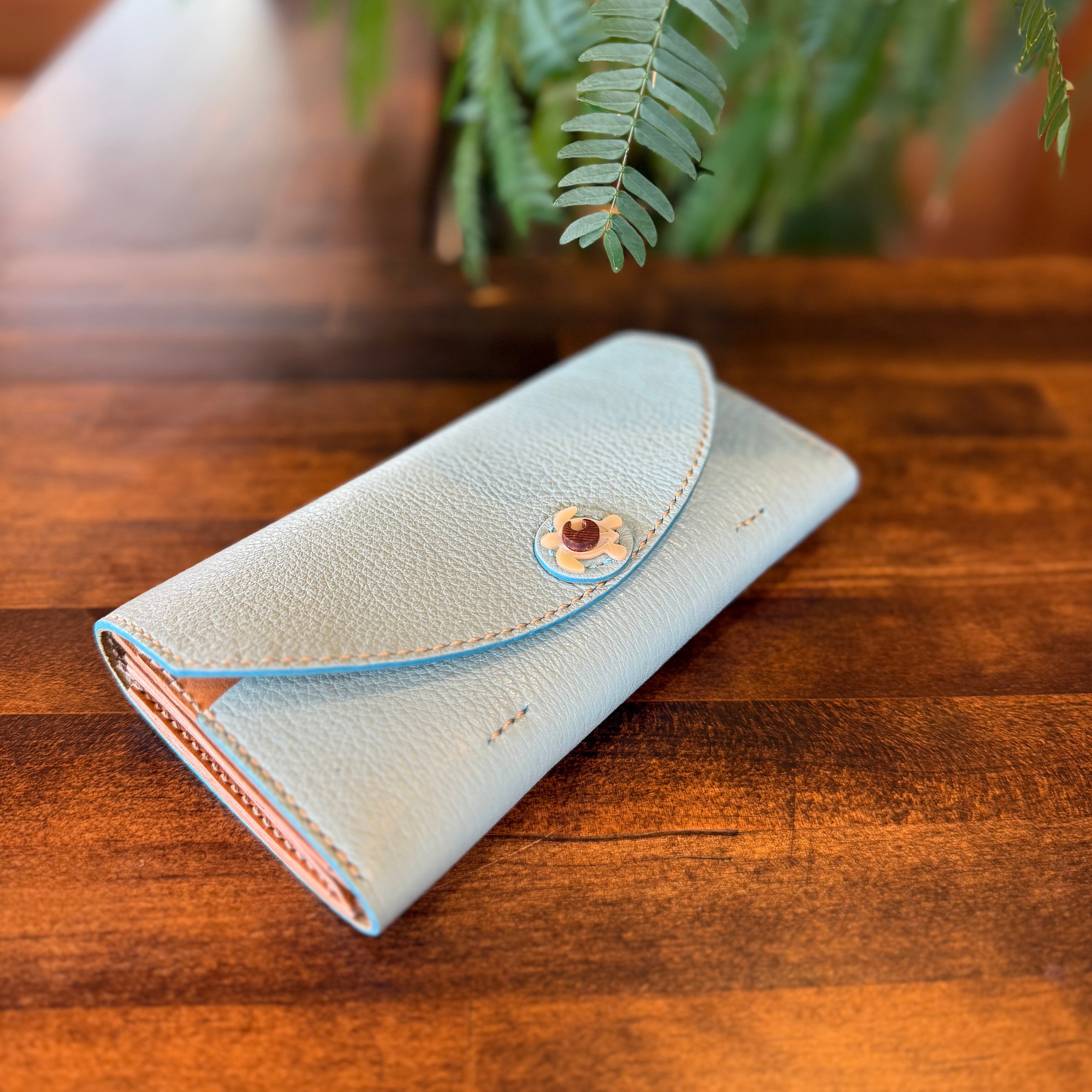 Yakushima Deer Leather Long Wallet – Sea Turtle (Turquoise × Light Camel)