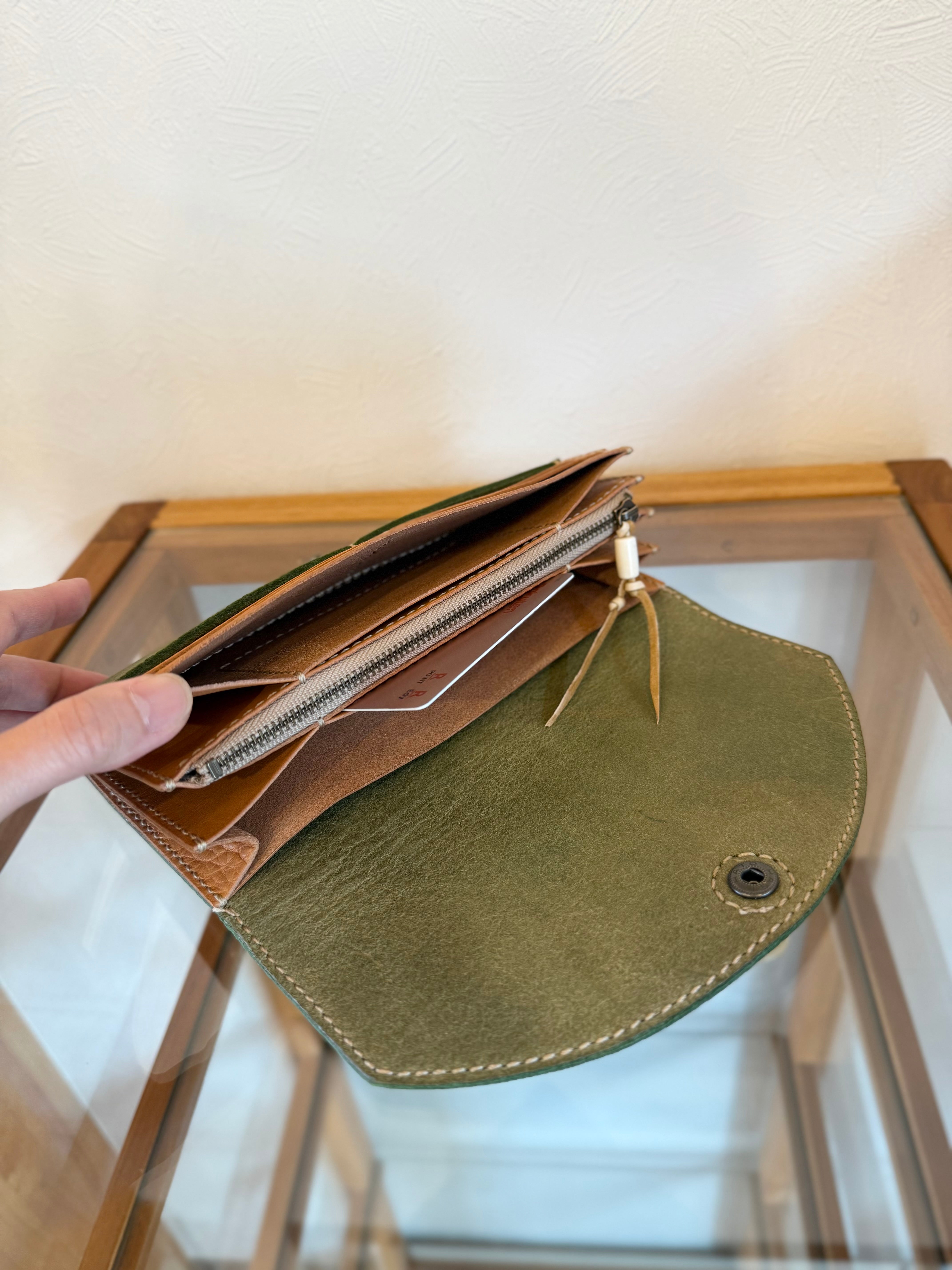 ヤクヤモリのロングウォレット